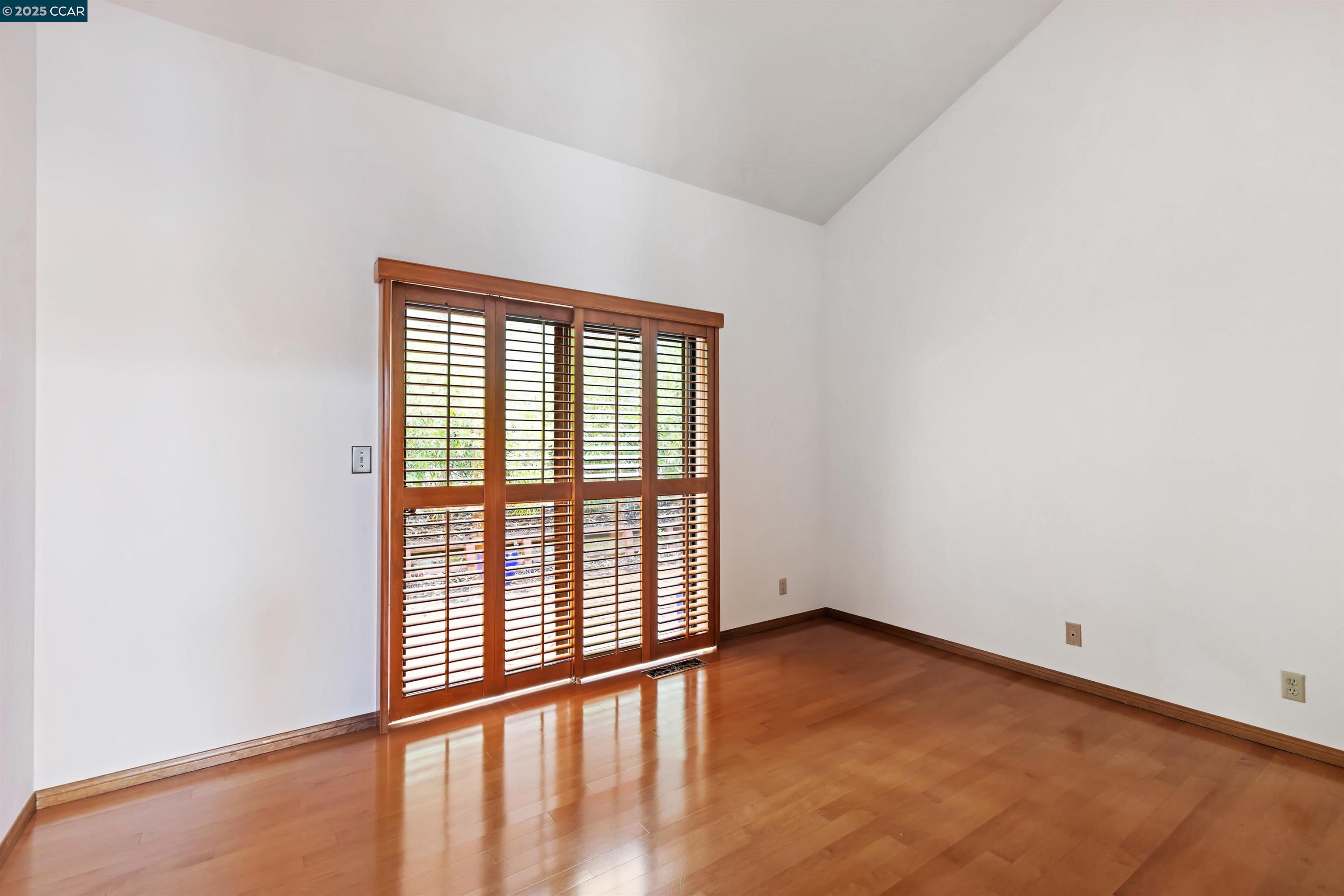 Detail Gallery Image 14 of 26 For 1744 Spyglass Ln, Moraga,  CA 94556 - 3 Beds | 2 Baths