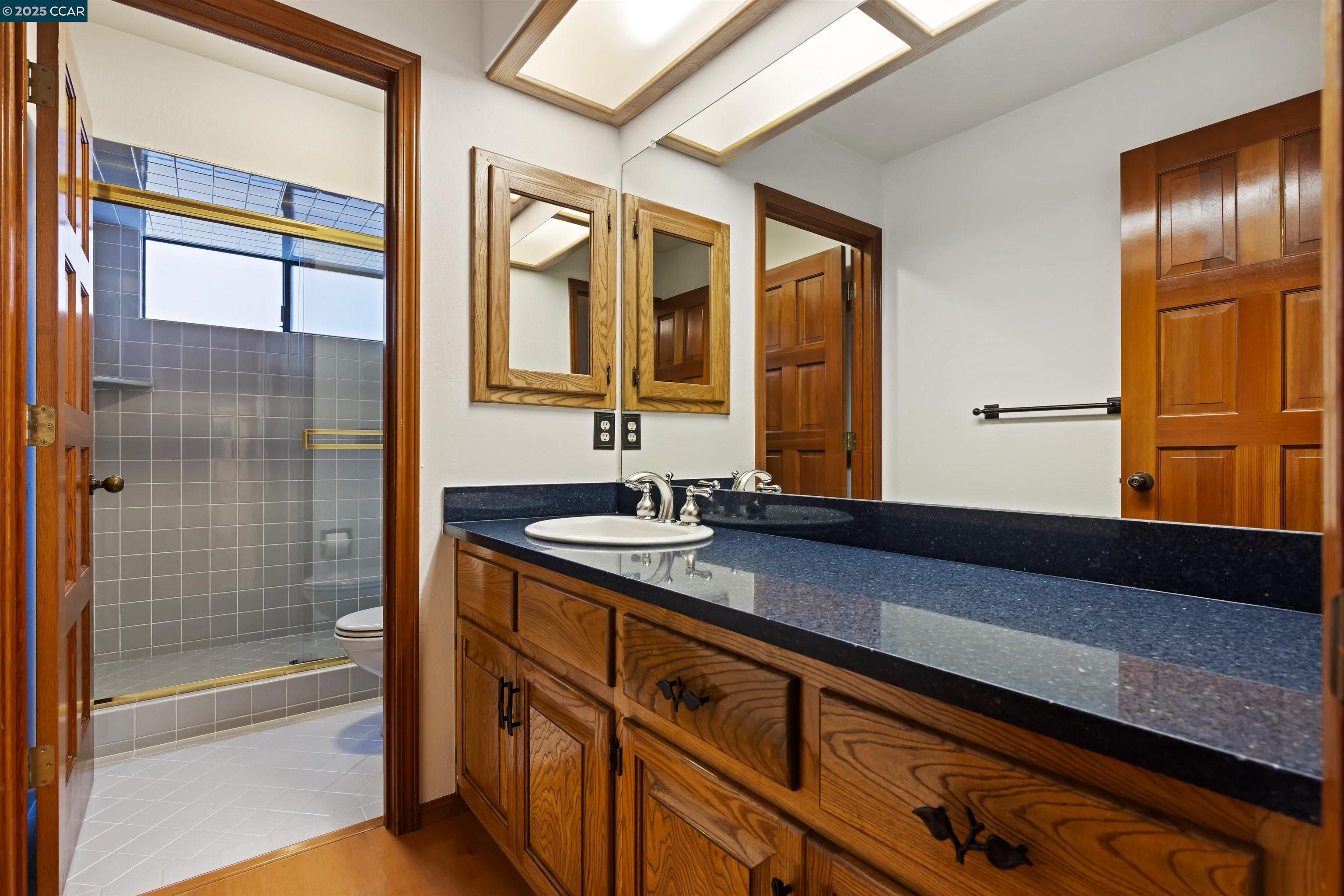 Detail Gallery Image 20 of 26 For 1744 Spyglass Ln, Moraga,  CA 94556 - 3 Beds | 2 Baths