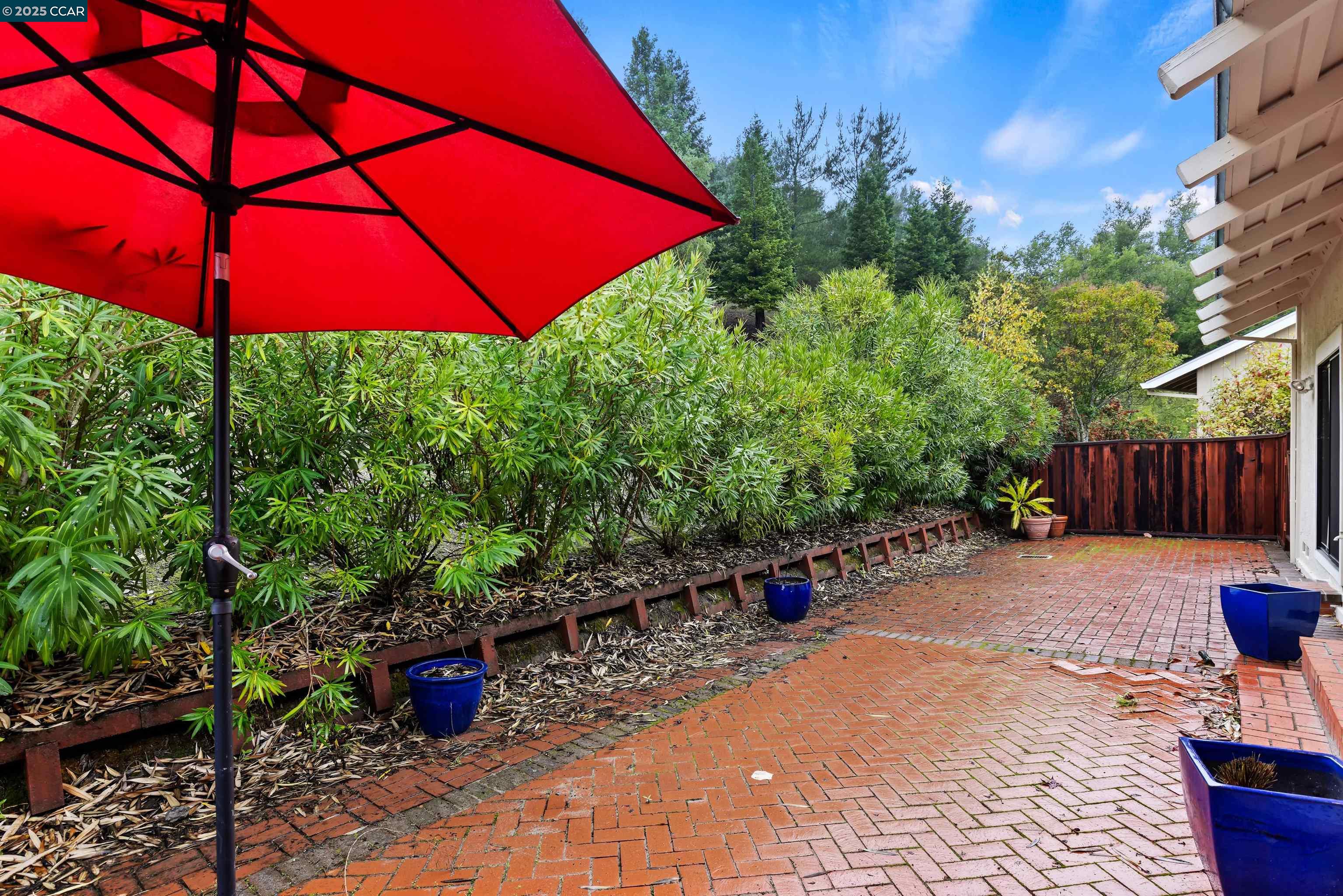 Detail Gallery Image 22 of 26 For 1744 Spyglass Ln, Moraga,  CA 94556 - 3 Beds | 2 Baths
