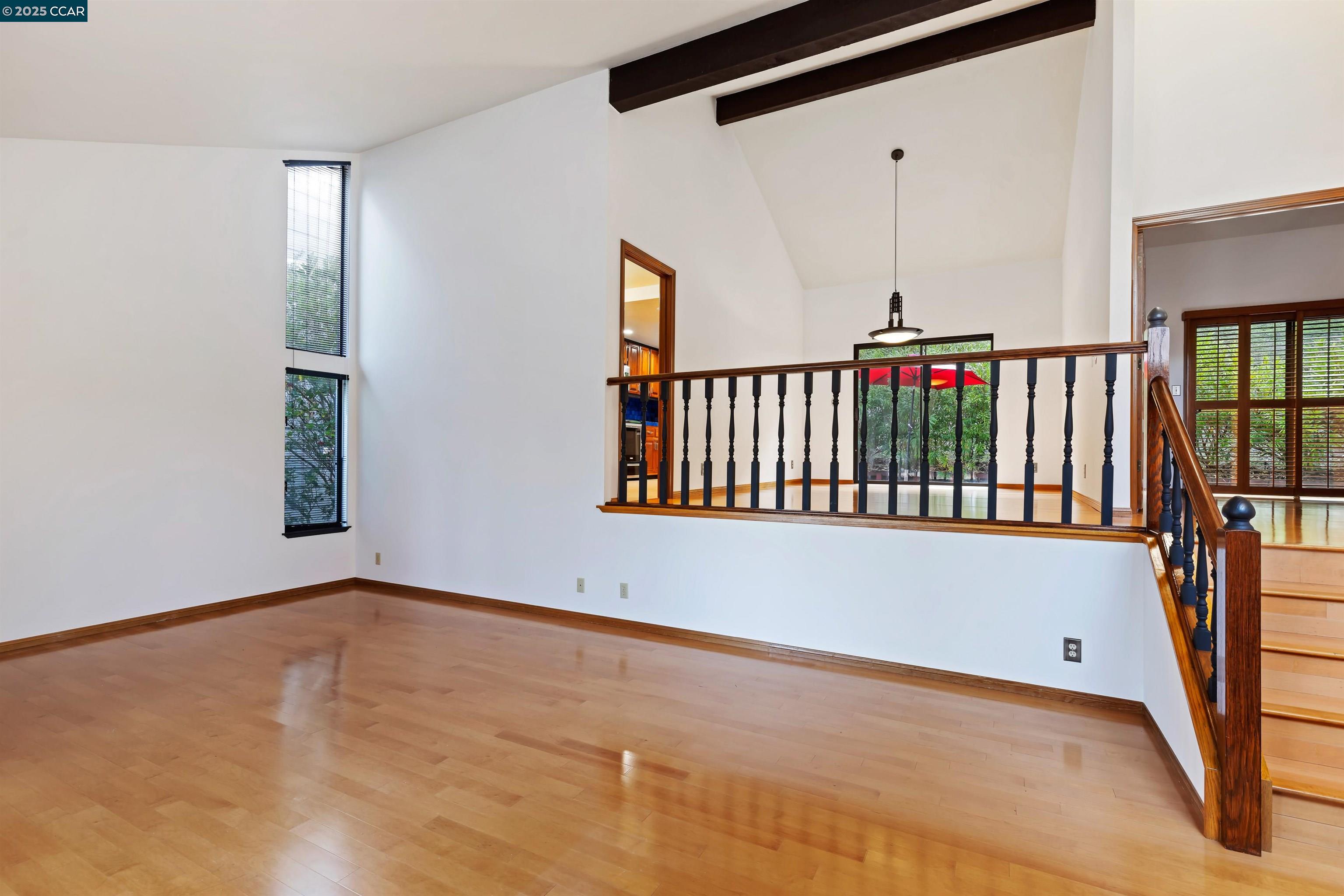 Detail Gallery Image 6 of 26 For 1744 Spyglass Ln, Moraga,  CA 94556 - 3 Beds | 2 Baths