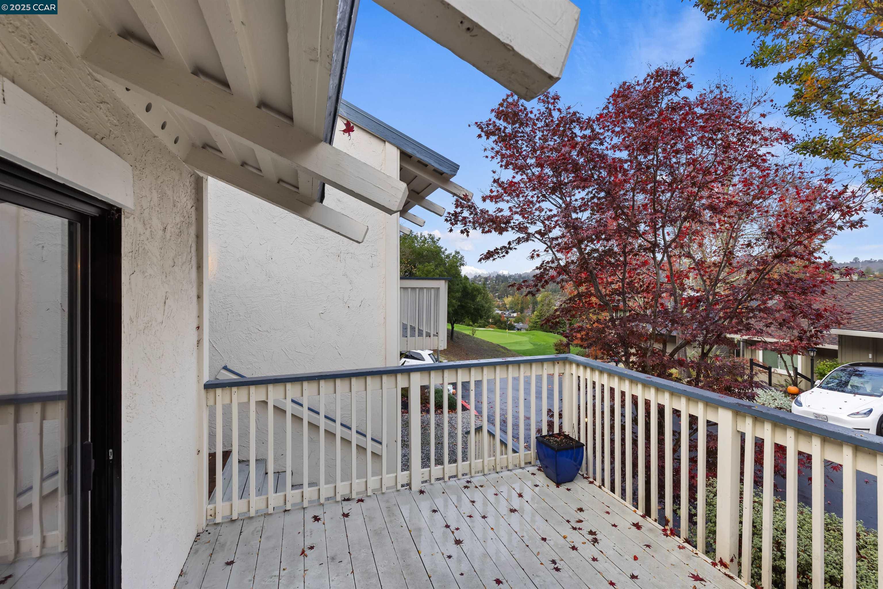 Detail Gallery Image 7 of 26 For 1744 Spyglass Ln, Moraga,  CA 94556 - 3 Beds | 2 Baths