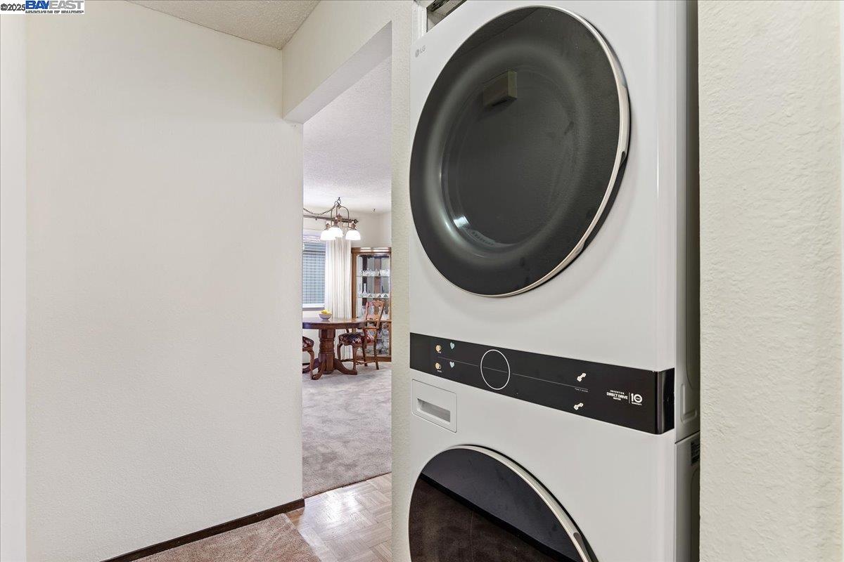 Detail Gallery Image 9 of 18 For 1839 Shirley Dr, Benicia,  CA 94510 - 2 Beds | 2 Baths