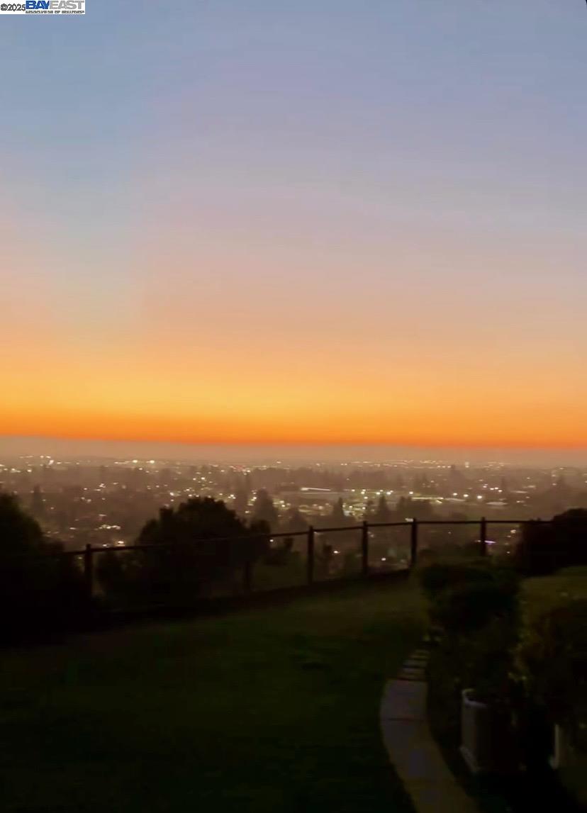 Detail Gallery Image 28 of 28 For 2567 Humboldt, San Leandro,  CA 94577 - 4 Beds | 3 Baths