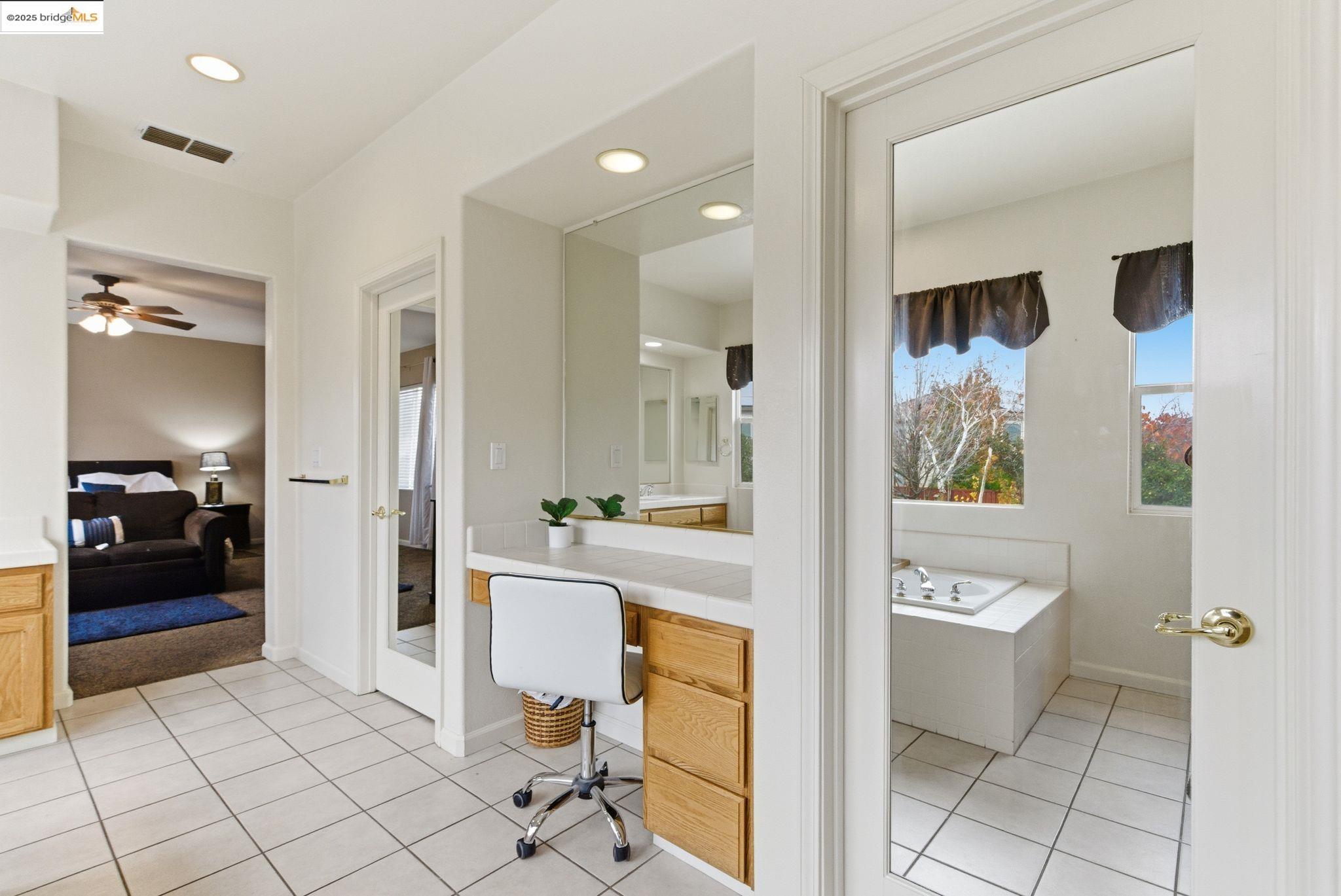 Detail Gallery Image 28 of 39 For 2076 Catalpa Way, Antioch,  CA 94509 - 5 Beds | 2/1 Baths