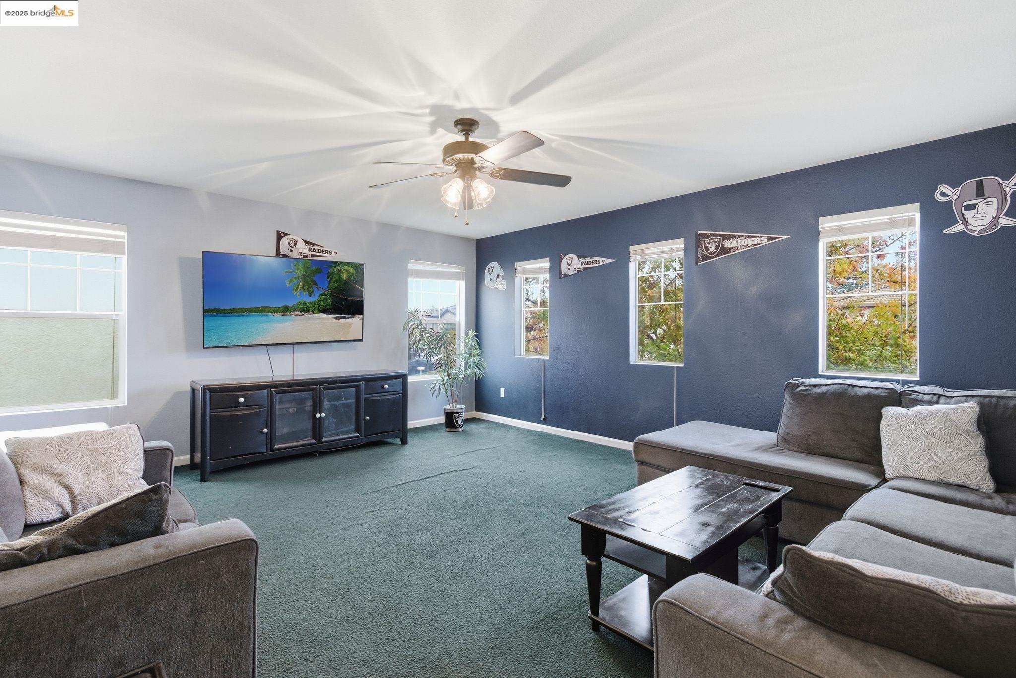 Detail Gallery Image 34 of 39 For 2076 Catalpa Way, Antioch,  CA 94509 - 5 Beds | 2/1 Baths