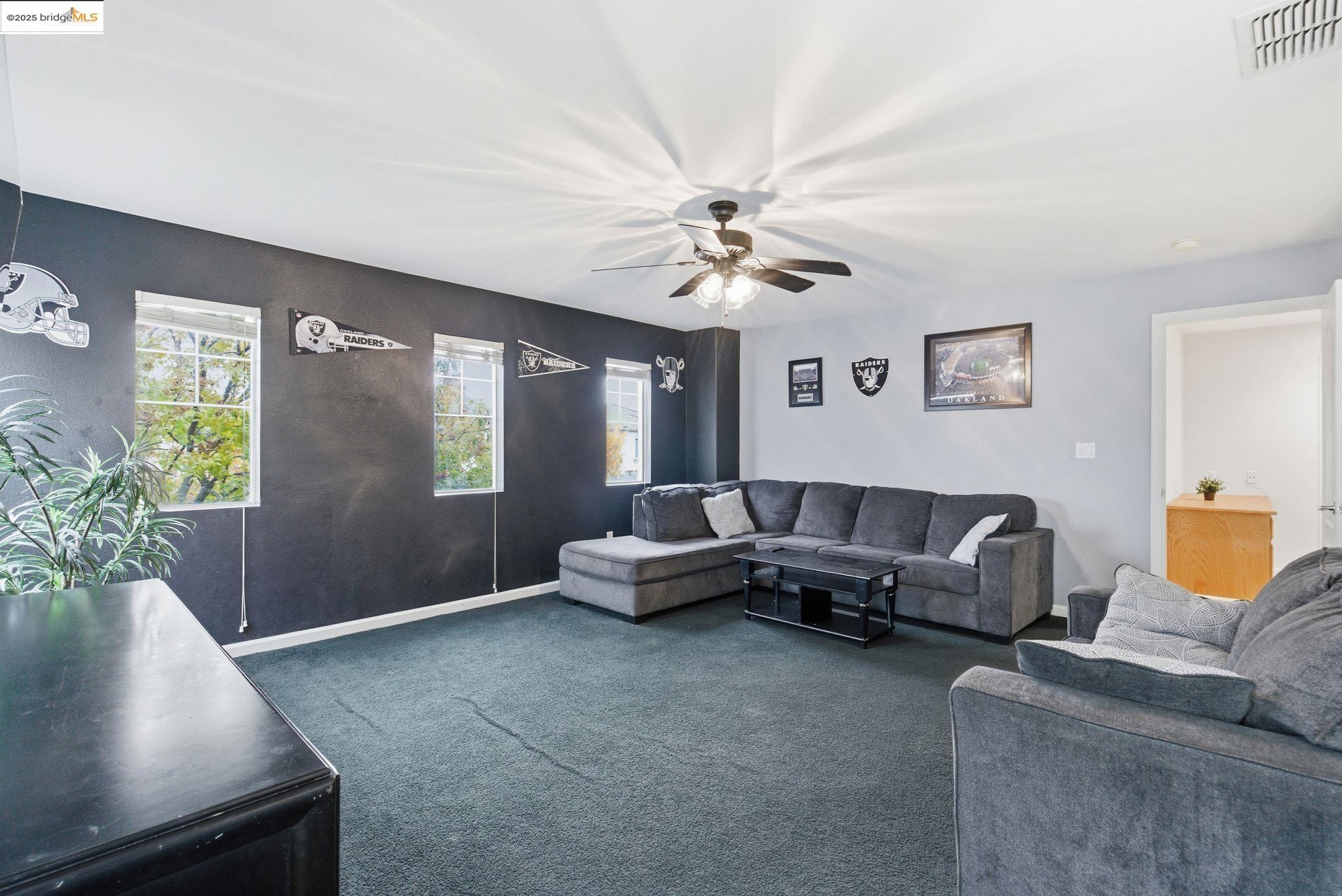 Detail Gallery Image 35 of 39 For 2076 Catalpa Way, Antioch,  CA 94509 - 5 Beds | 2/1 Baths