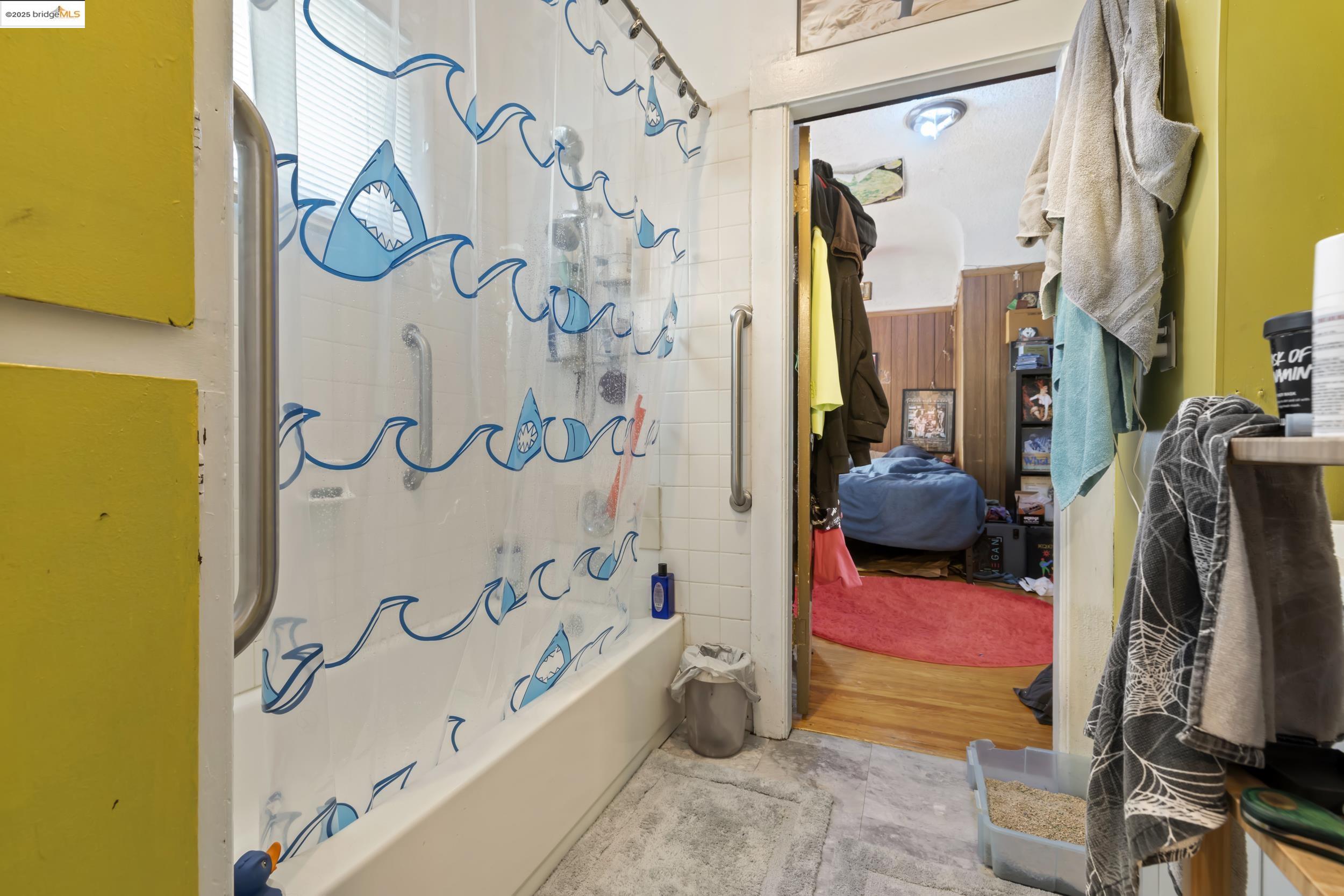 Detail Gallery Image 12 of 42 For 553 34th St, Oakland,  CA 94609 - – Beds | – Baths