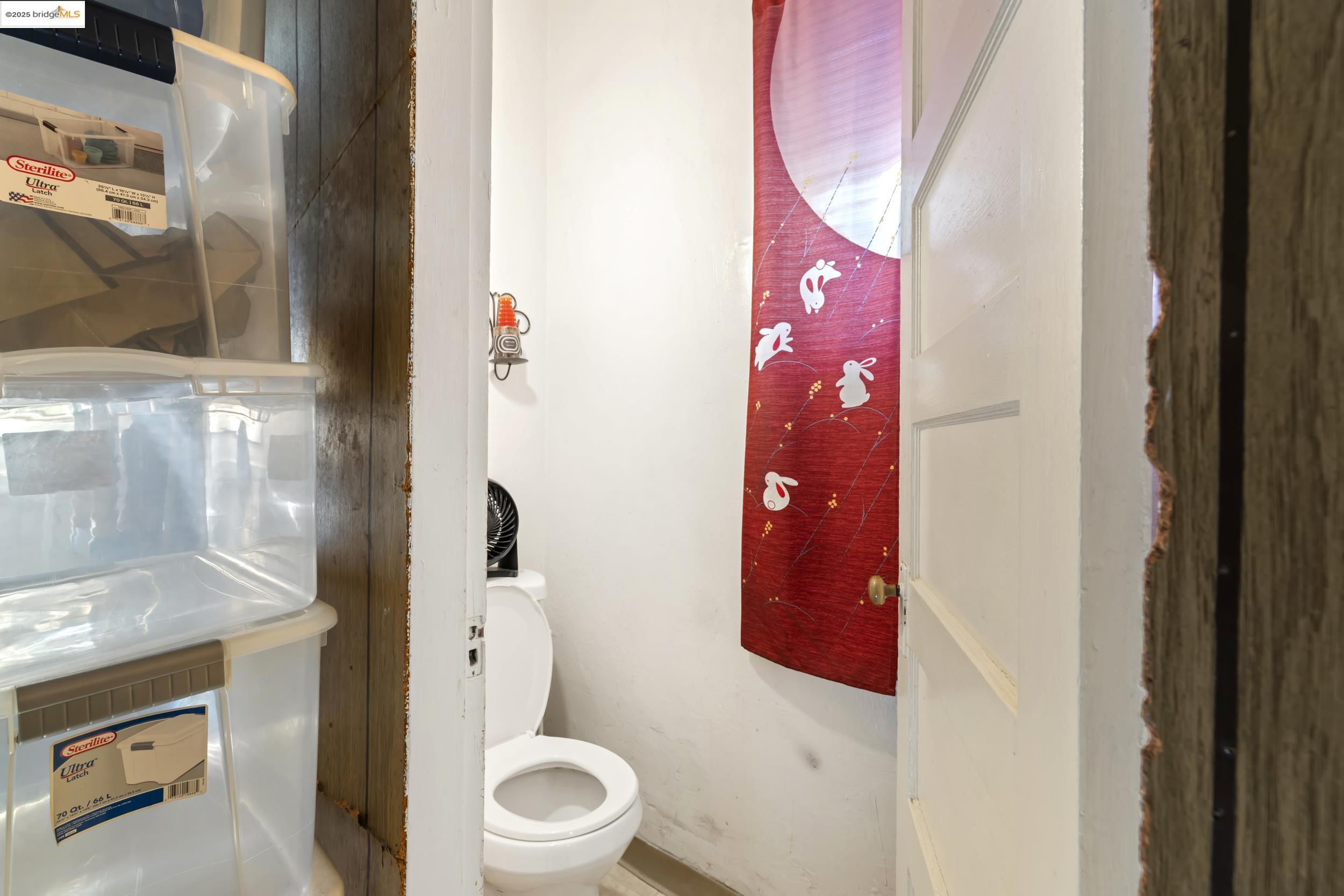 Detail Gallery Image 33 of 42 For 553 34th St, Oakland,  CA 94609 - – Beds | – Baths