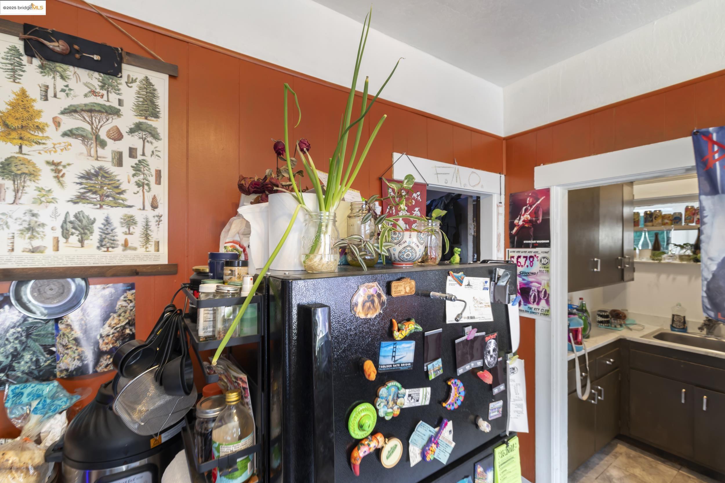 Detail Gallery Image 6 of 42 For 553 34th St, Oakland,  CA 94609 - – Beds | – Baths