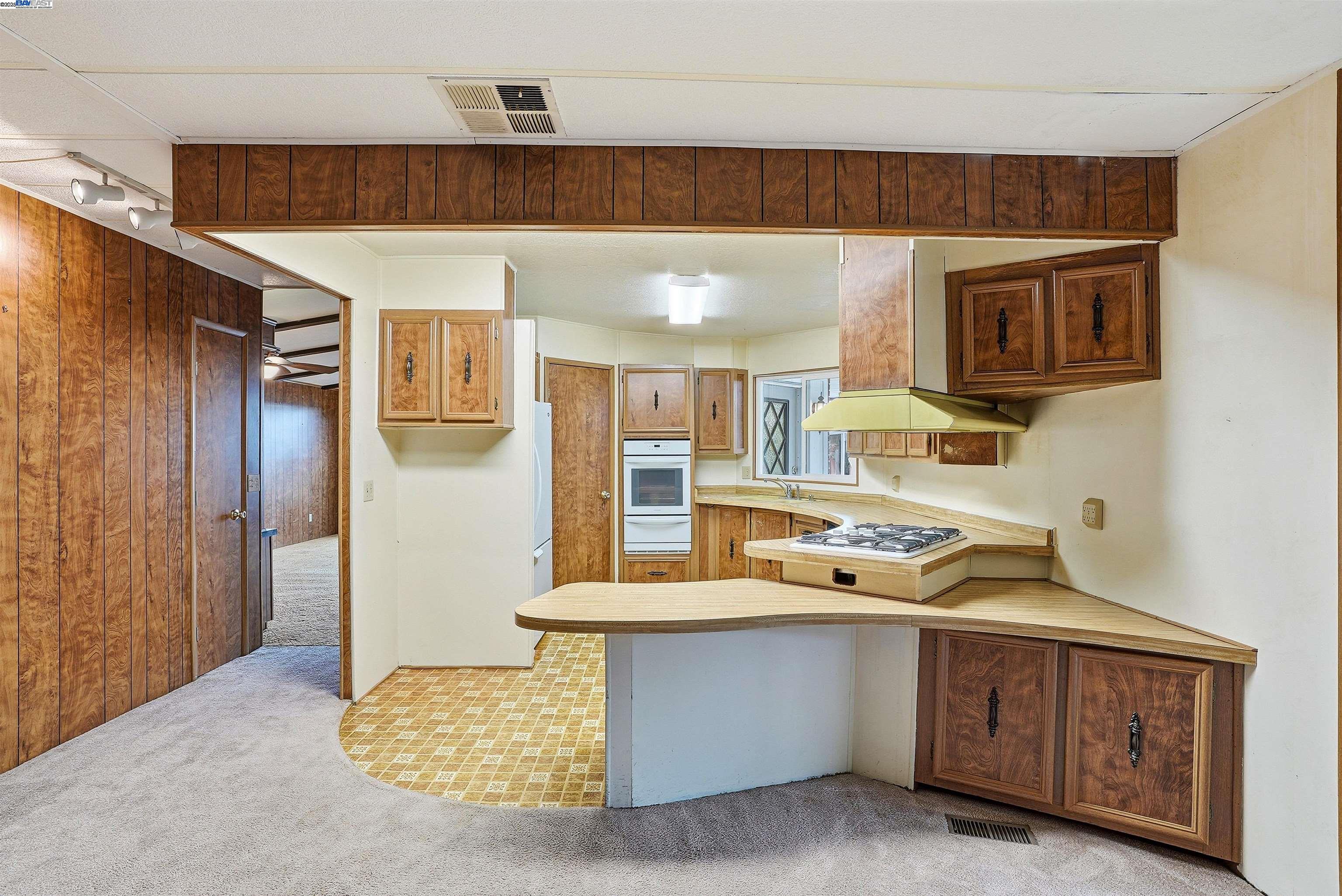 Detail Gallery Image 12 of 44 For 61 Pali Way, Pittsburg,  CA 94565 - 2 Beds | 2 Baths