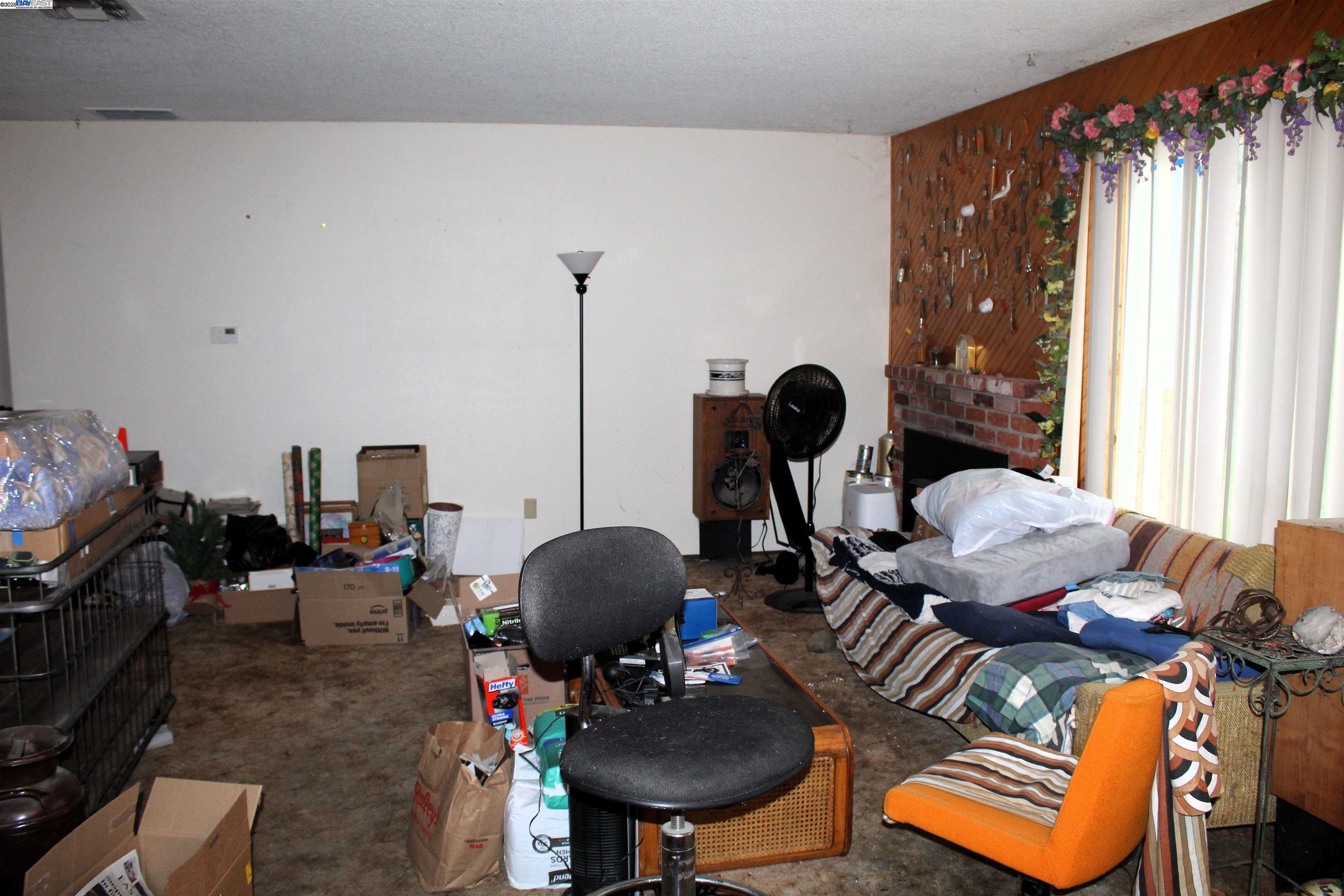 Detail Gallery Image 2 of 12 For 1830 Alegre Dr, Tracy,  CA 95376 - 3 Beds | 2 Baths