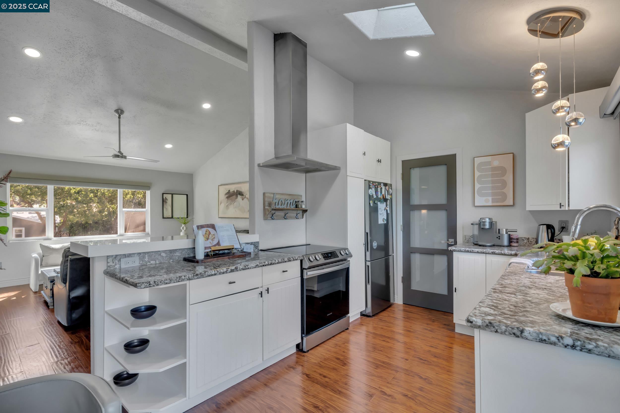 Detail Gallery Image 54 of 60 For 127 Caminar Way, Walnut Creek,  CA 94596 - 5 Beds | 5/1 Baths