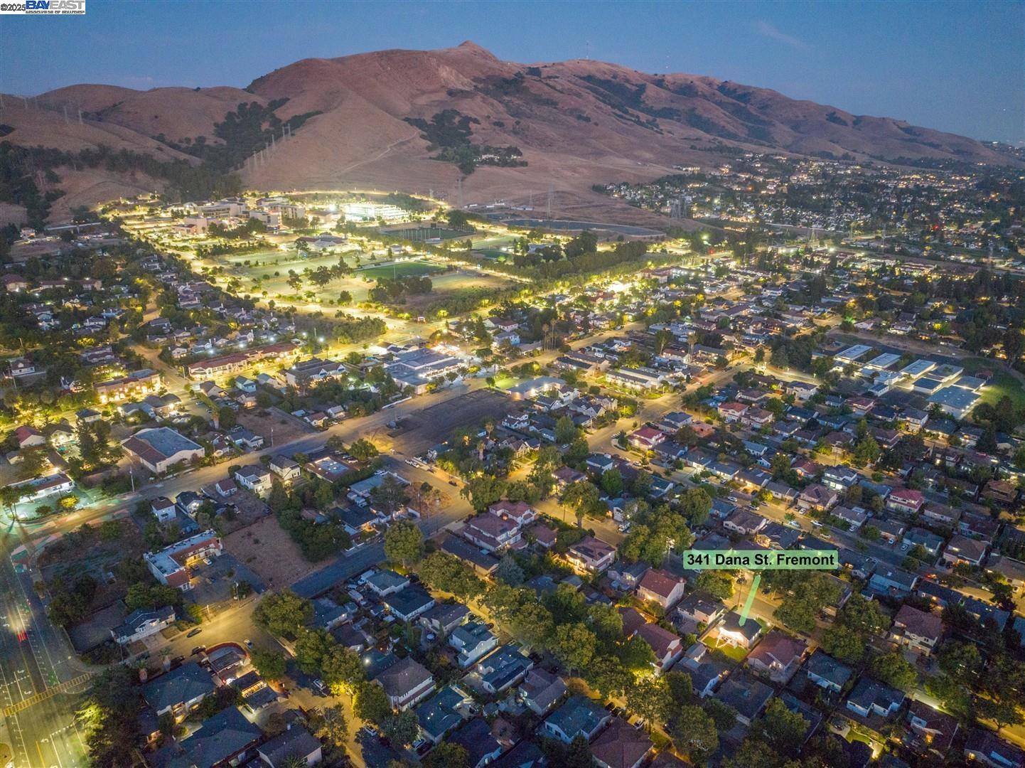 Detail Gallery Image 5 of 56 For 341 Dana St, Fremont,  CA 94539 - 3 Beds | 2 Baths