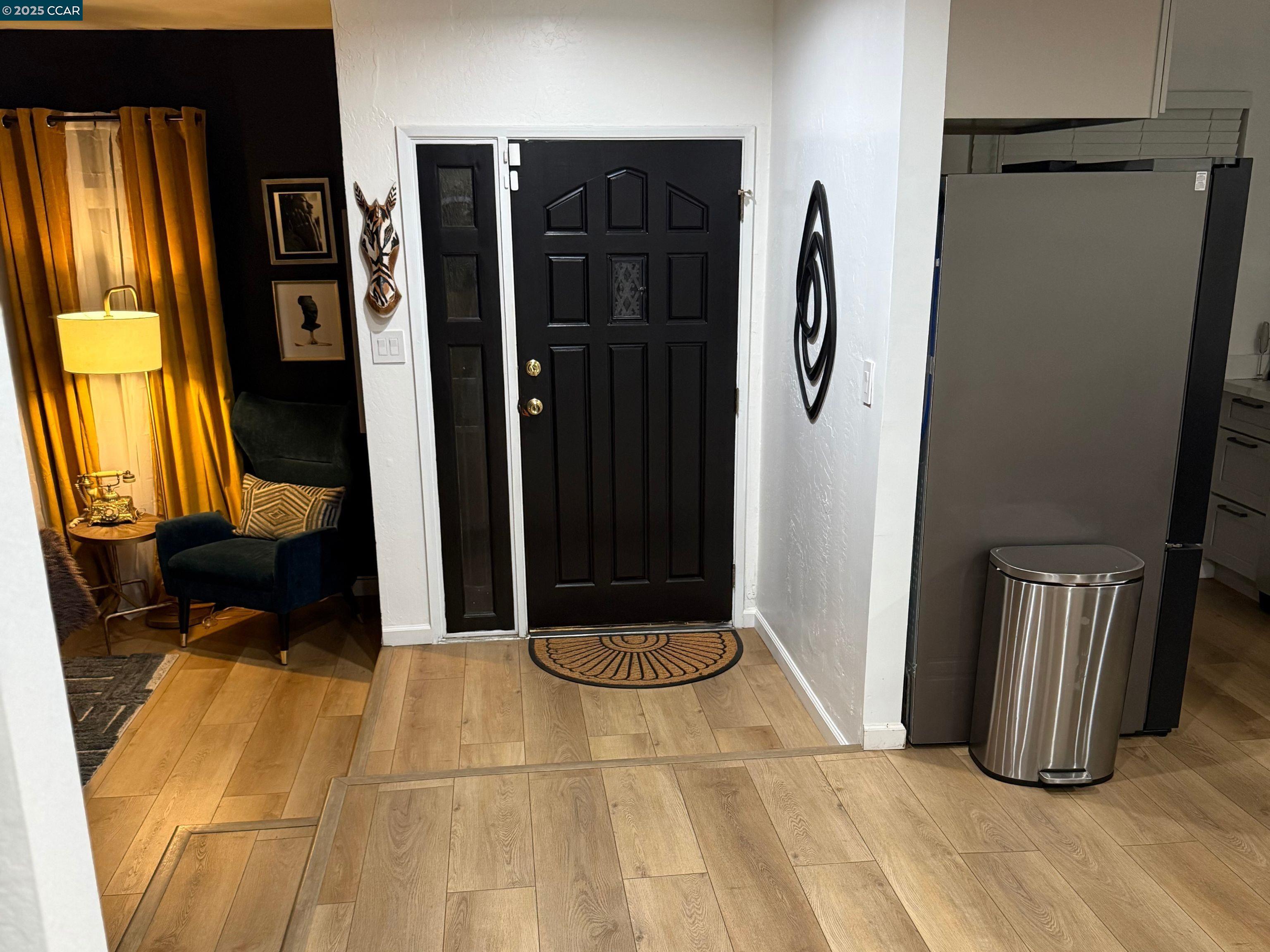 Detail Gallery Image 2 of 11 For 120 E Lake Drive, Antioch,  CA 94509 - 4 Beds | 2 Baths