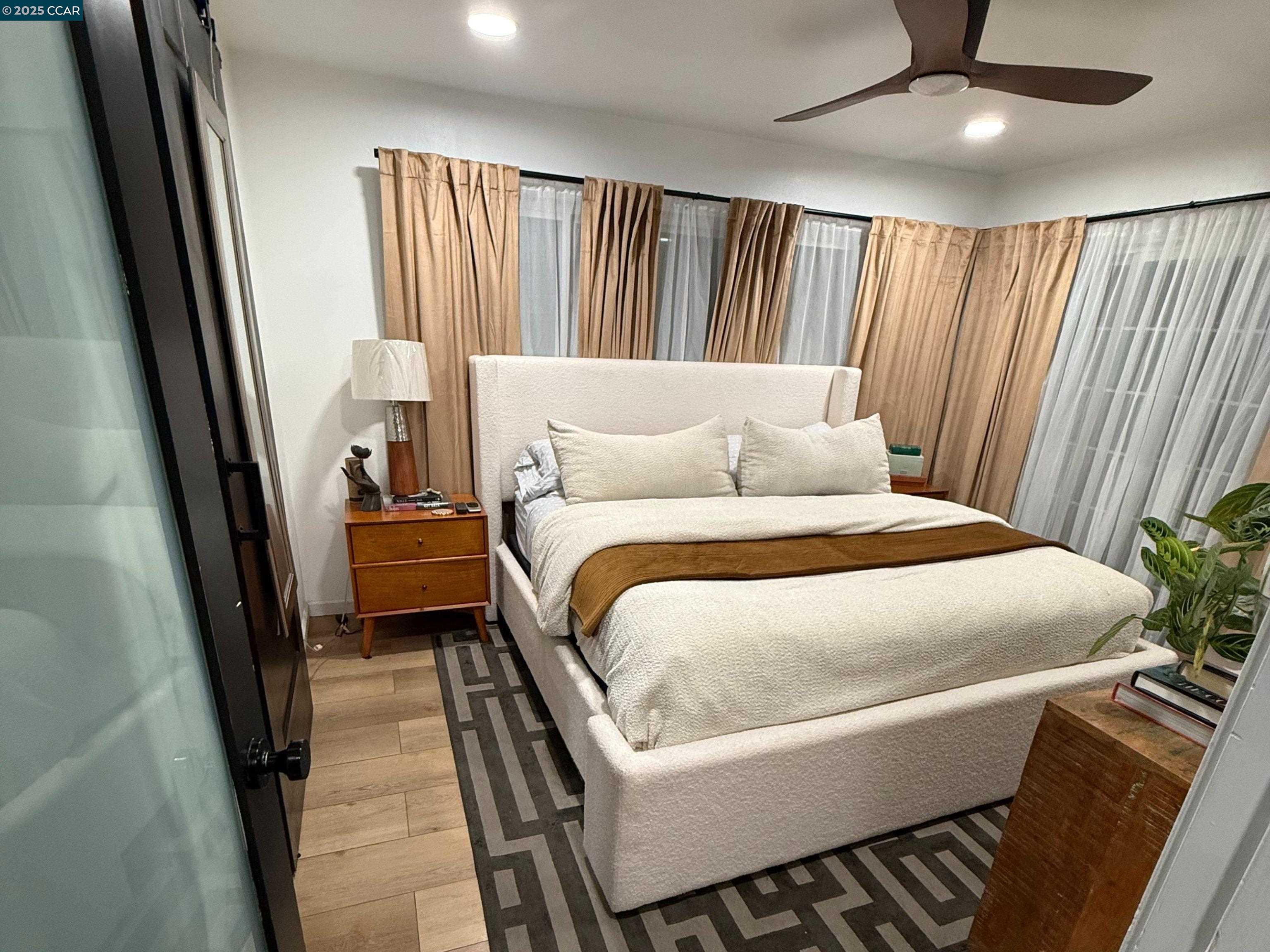 Detail Gallery Image 11 of 11 For 120 E Lake Drive, Antioch,  CA 94509 - 4 Beds | 2 Baths