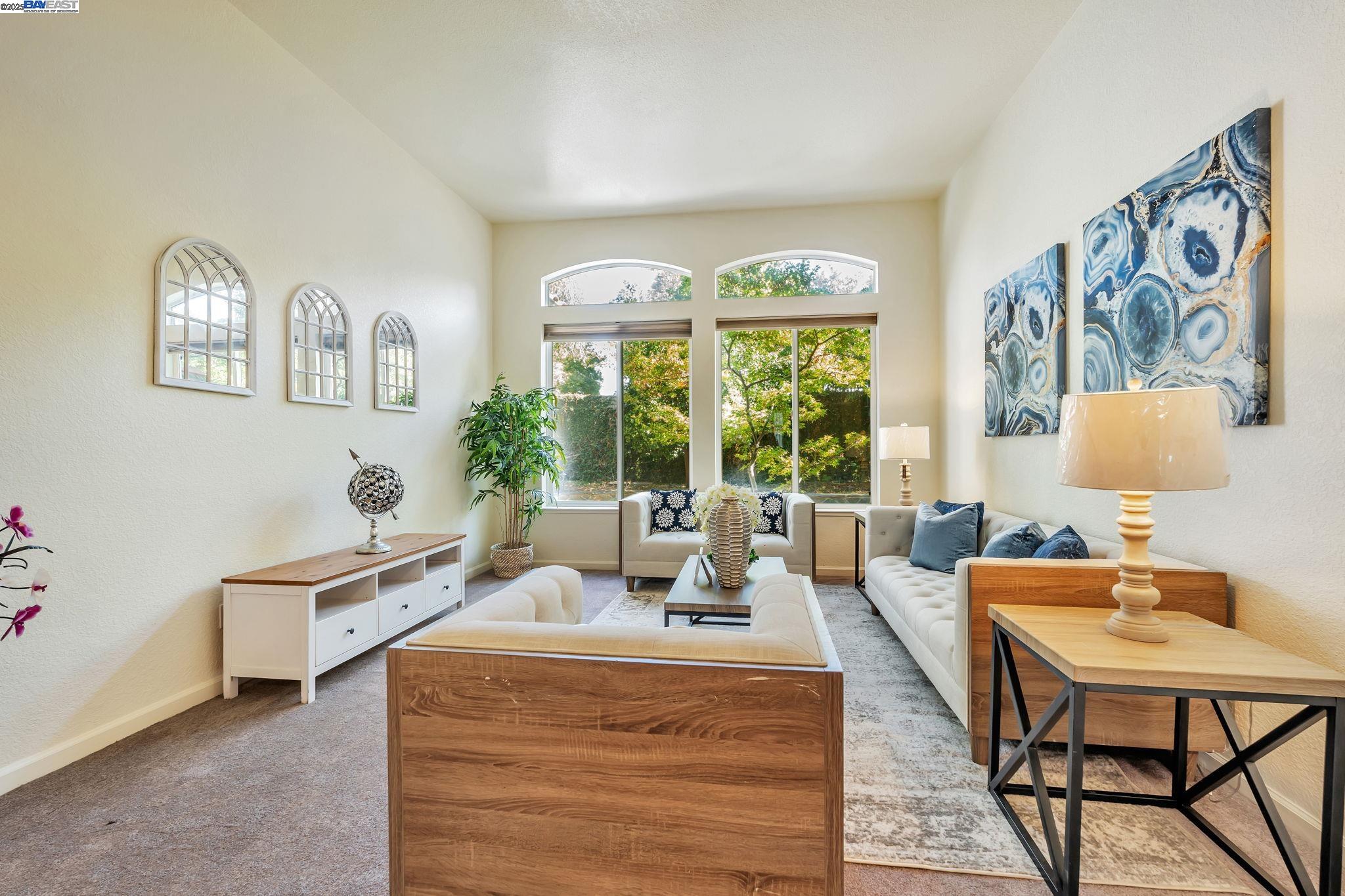 Detail Gallery Image 6 of 42 For 1145 Hartwell Ave, Stockton,  CA 95209 - 4 Beds | 3 Baths