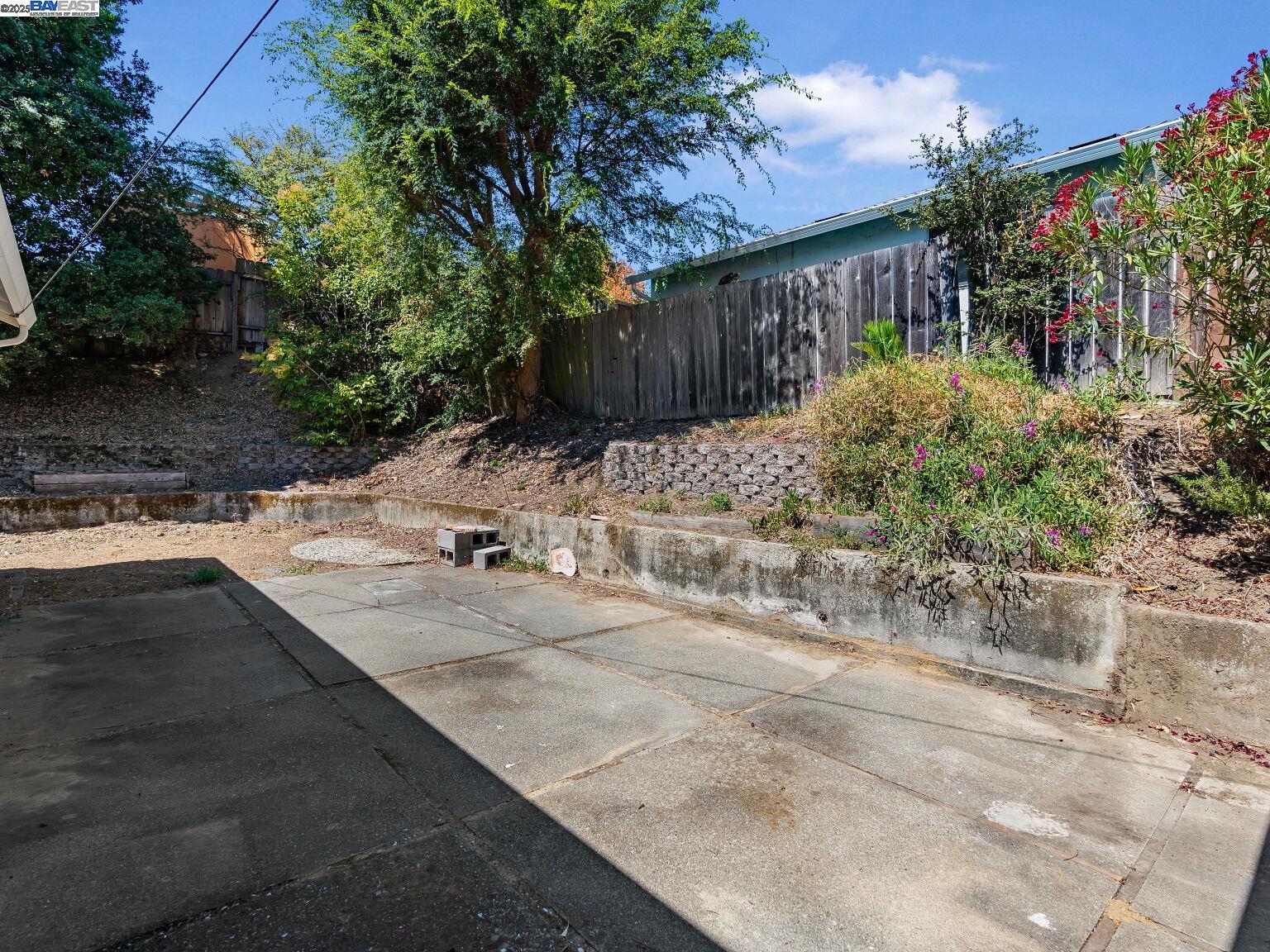 Detail Gallery Image 39 of 60 For 4520 Valley View Rd, Richmond,  CA 94803 - 3 Beds | 2 Baths