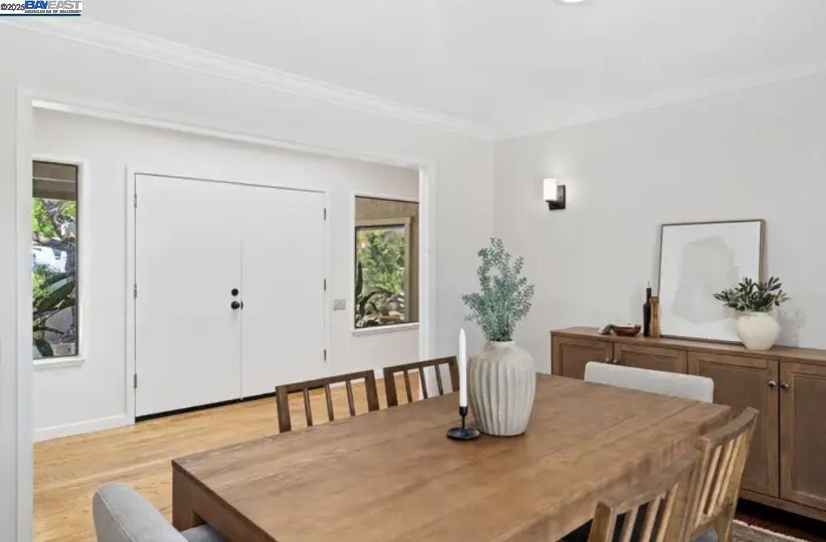 Detail Gallery Image 12 of 32 For 131 Clover Hill Ct, Danville,  CA 94526 - 4 Beds | 2/1 Baths