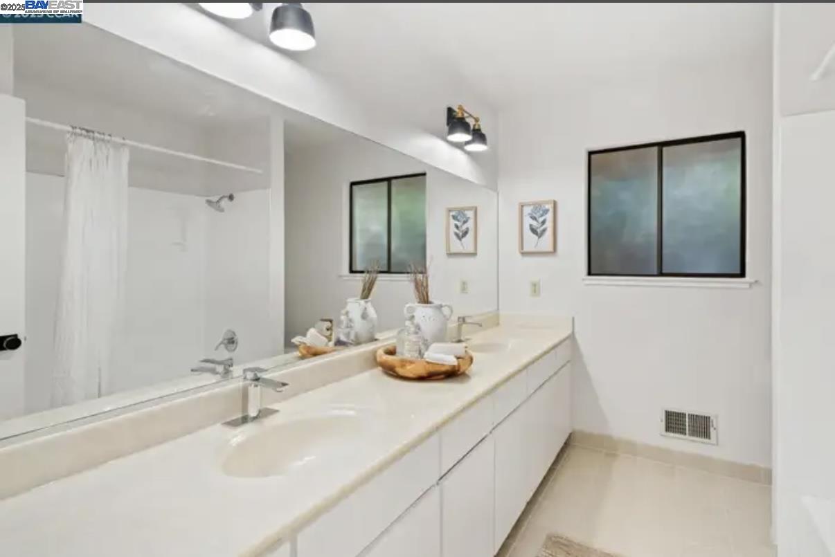 Detail Gallery Image 24 of 32 For 131 Clover Hill Ct, Danville,  CA 94526 - 4 Beds | 2/1 Baths