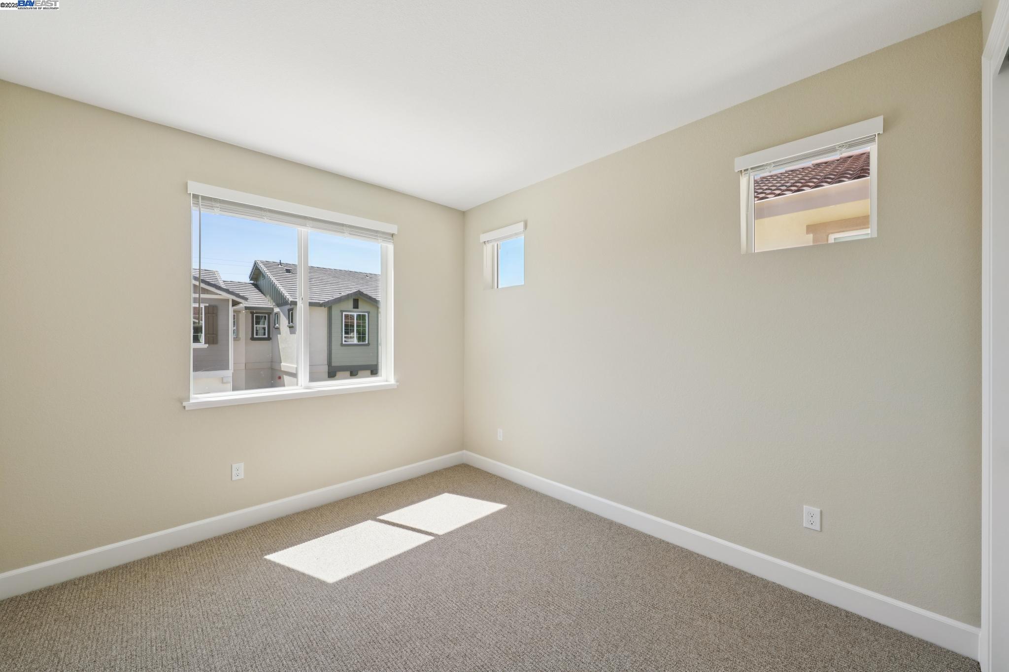 Detail Gallery Image 15 of 37 For 1300 Sunningdale Lane, Fairfield,  CA 94533 - 4 Beds | 2/1 Baths