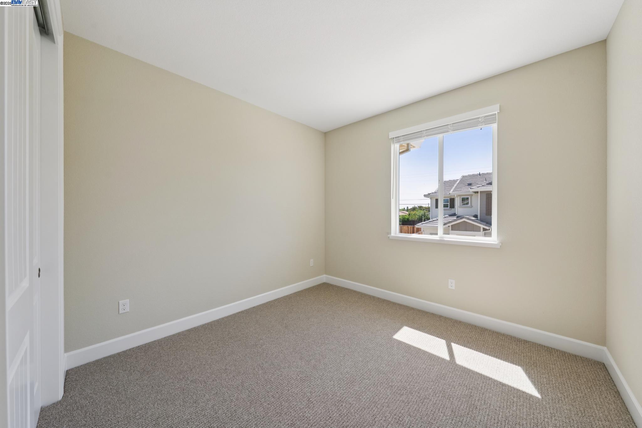 Detail Gallery Image 18 of 37 For 1300 Sunningdale Lane, Fairfield,  CA 94533 - 4 Beds | 2/1 Baths