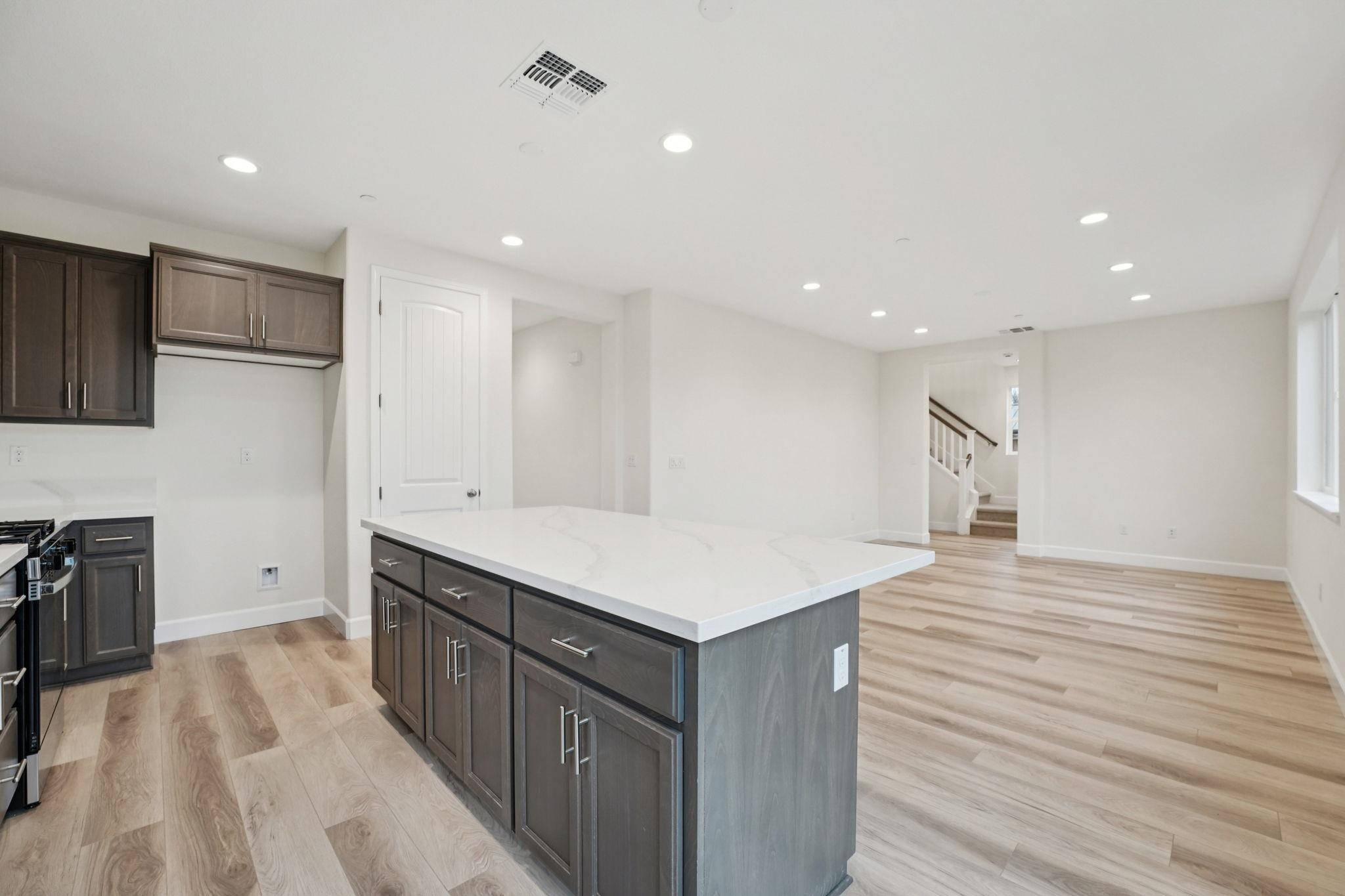 Detail Gallery Image 19 of 59 For 1300 Sunningdale Lane, Fairfield,  CA 94533 - 4 Beds | 2/1 Baths