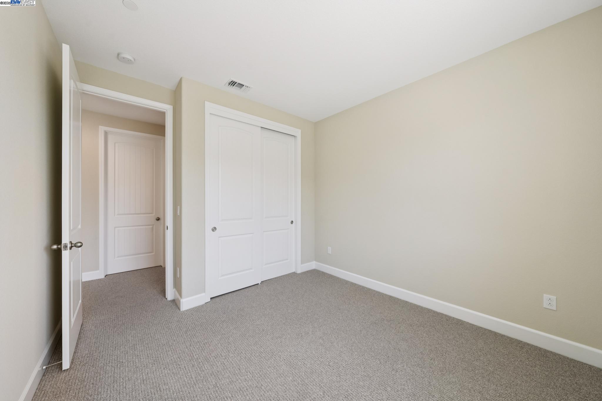 Detail Gallery Image 19 of 37 For 1300 Sunningdale Lane, Fairfield,  CA 94533 - 4 Beds | 2/1 Baths