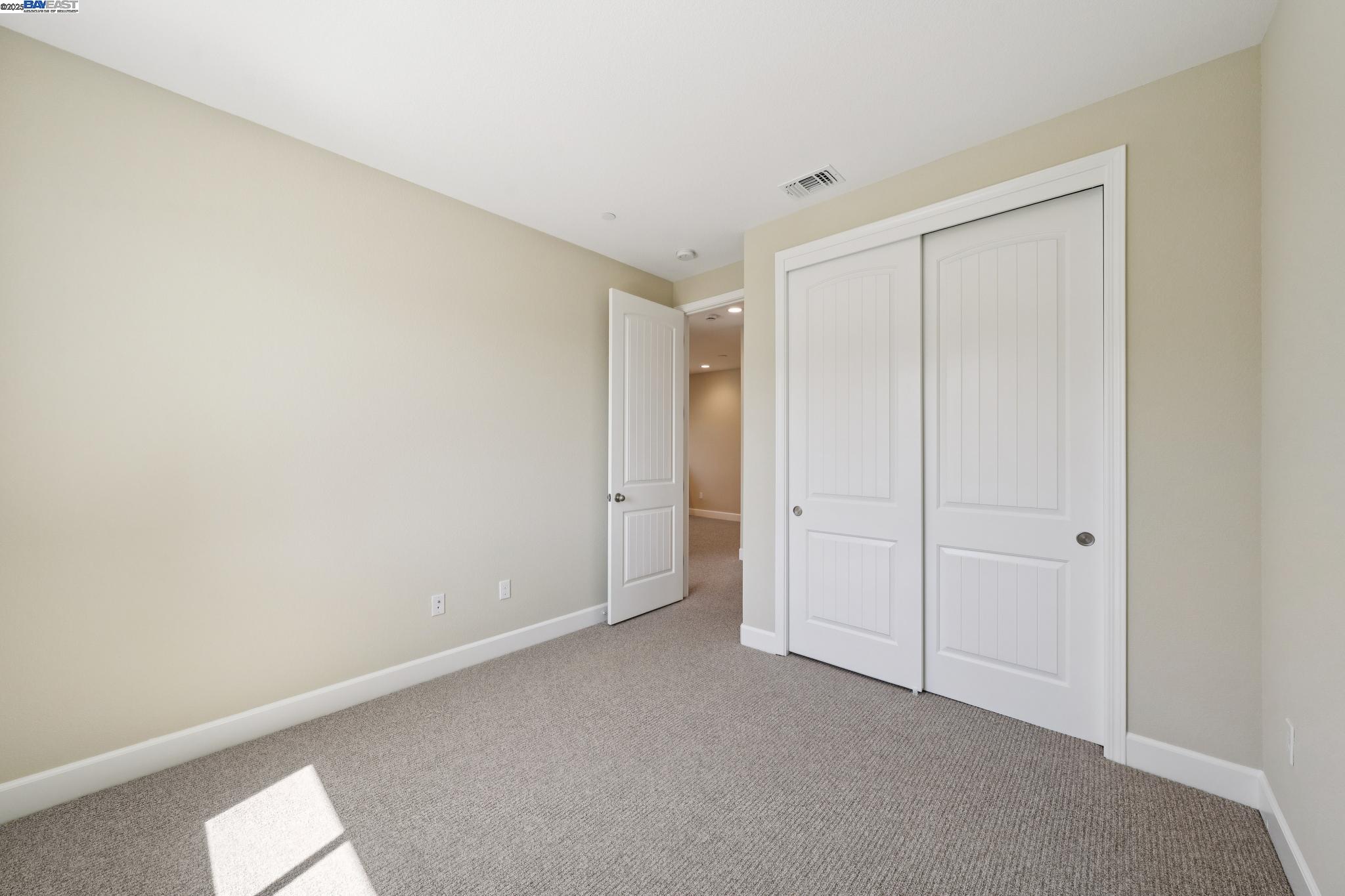 Detail Gallery Image 20 of 37 For 1300 Sunningdale Lane, Fairfield,  CA 94533 - 4 Beds | 2/1 Baths