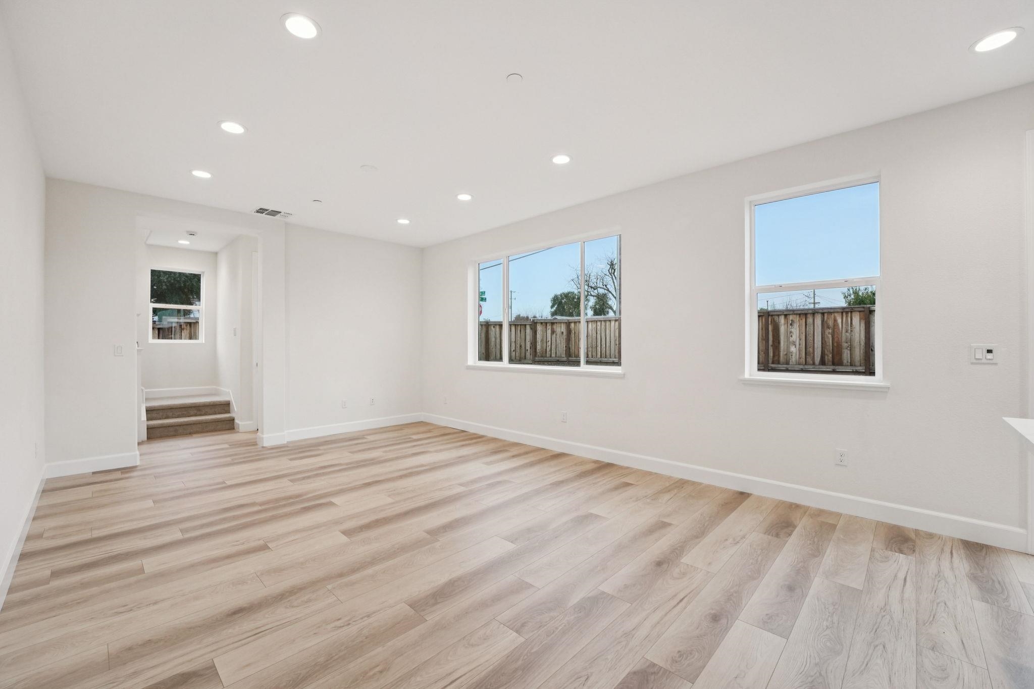 Detail Gallery Image 25 of 59 For 1300 Sunningdale Lane, Fairfield,  CA 94533 - 4 Beds | 2/1 Baths