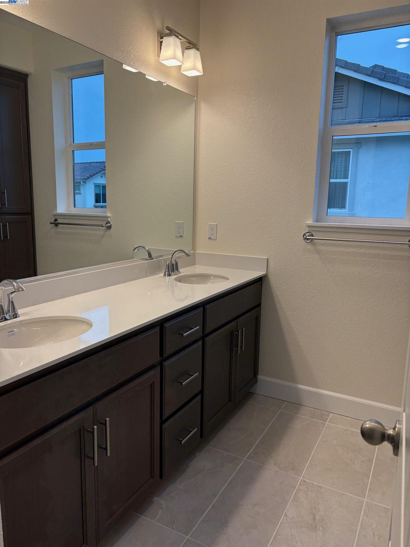 Detail Gallery Image 27 of 37 For 1300 Sunningdale Lane, Fairfield,  CA 94533 - 4 Beds | 2/1 Baths