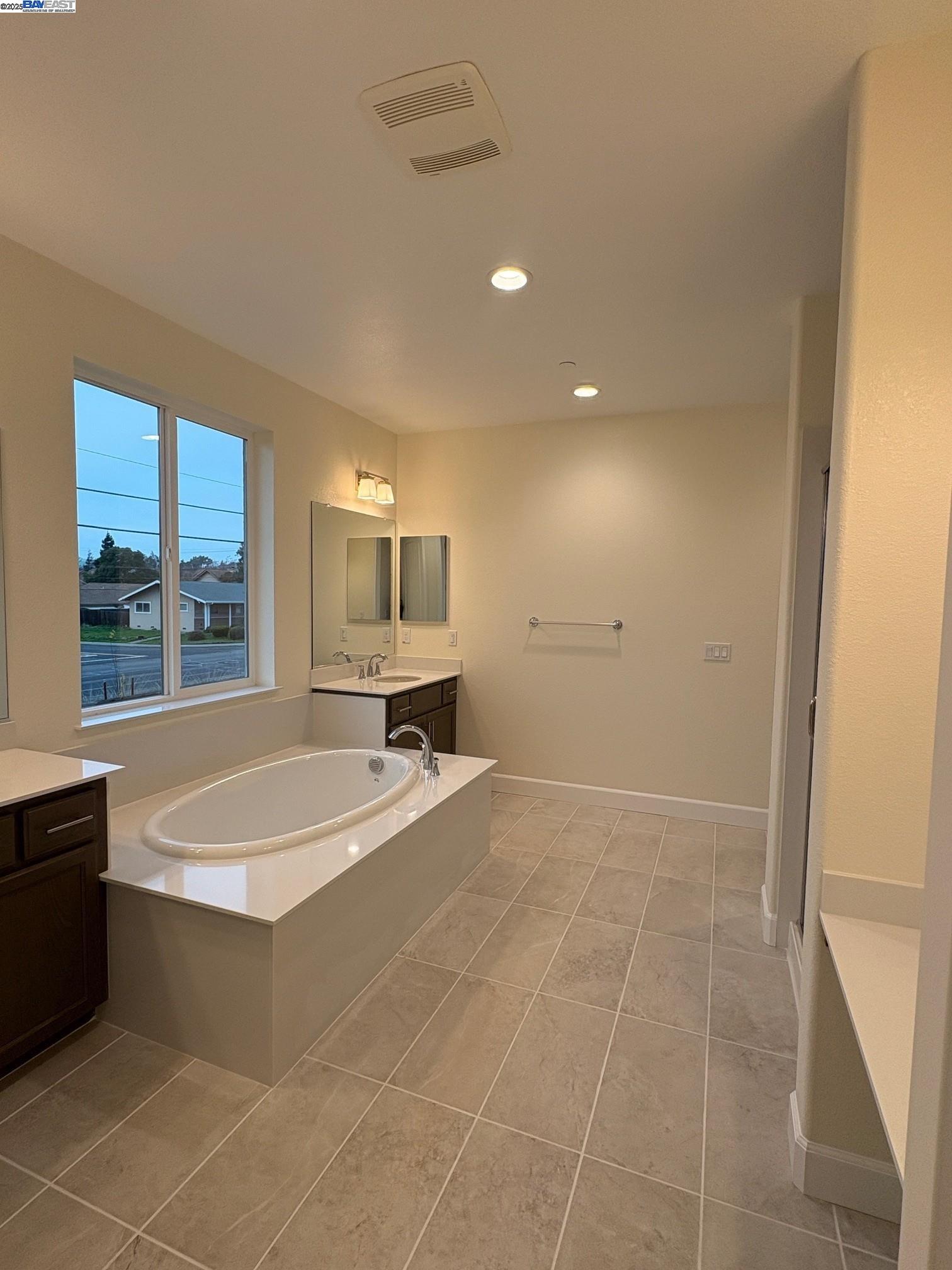 Detail Gallery Image 31 of 37 For 1300 Sunningdale Lane, Fairfield,  CA 94533 - 4 Beds | 2/1 Baths