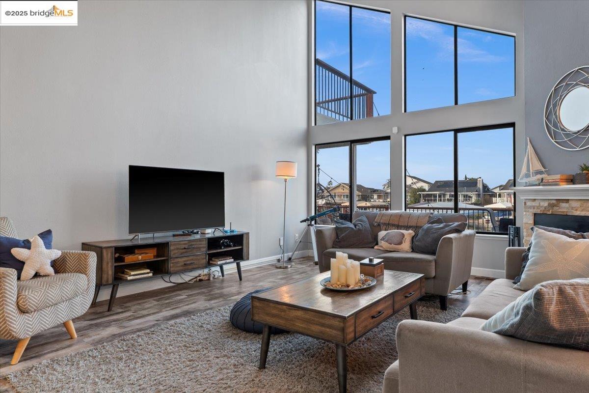 Detail Gallery Image 2 of 56 For 4681 Spinnaker Way, Discovery Bay,  CA 94505 - 3 Beds | 2 Baths