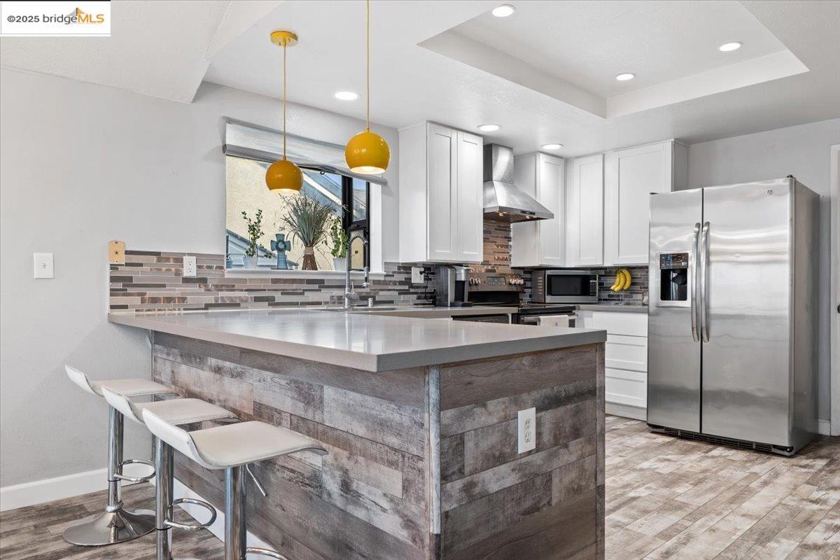 Detail Gallery Image 4 of 56 For 4681 Spinnaker Way, Discovery Bay,  CA 94505 - 3 Beds | 2 Baths