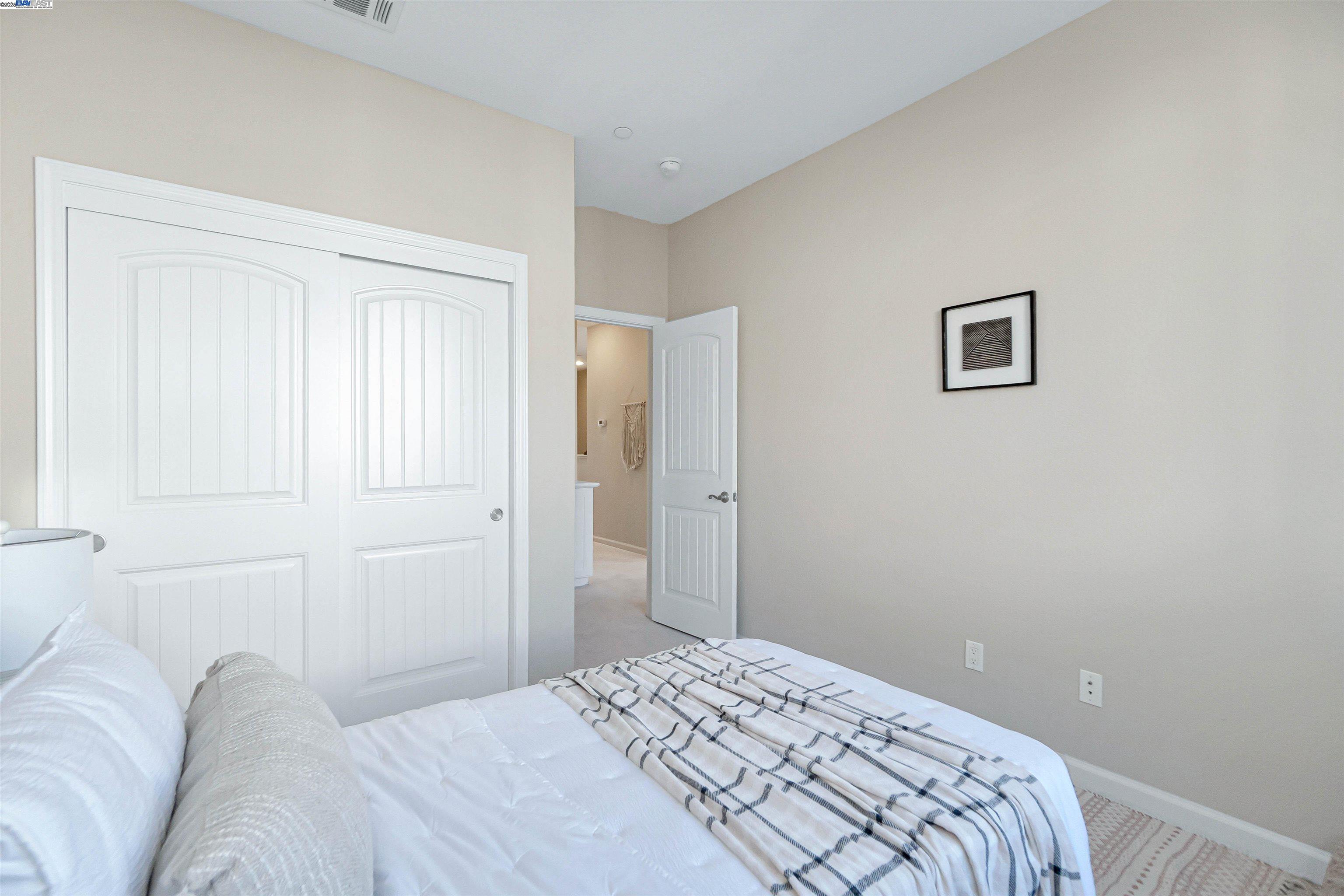 Detail Gallery Image 26 of 38 For 328 C St, Hayward,  CA 94541 - 4 Beds | 2/1 Baths