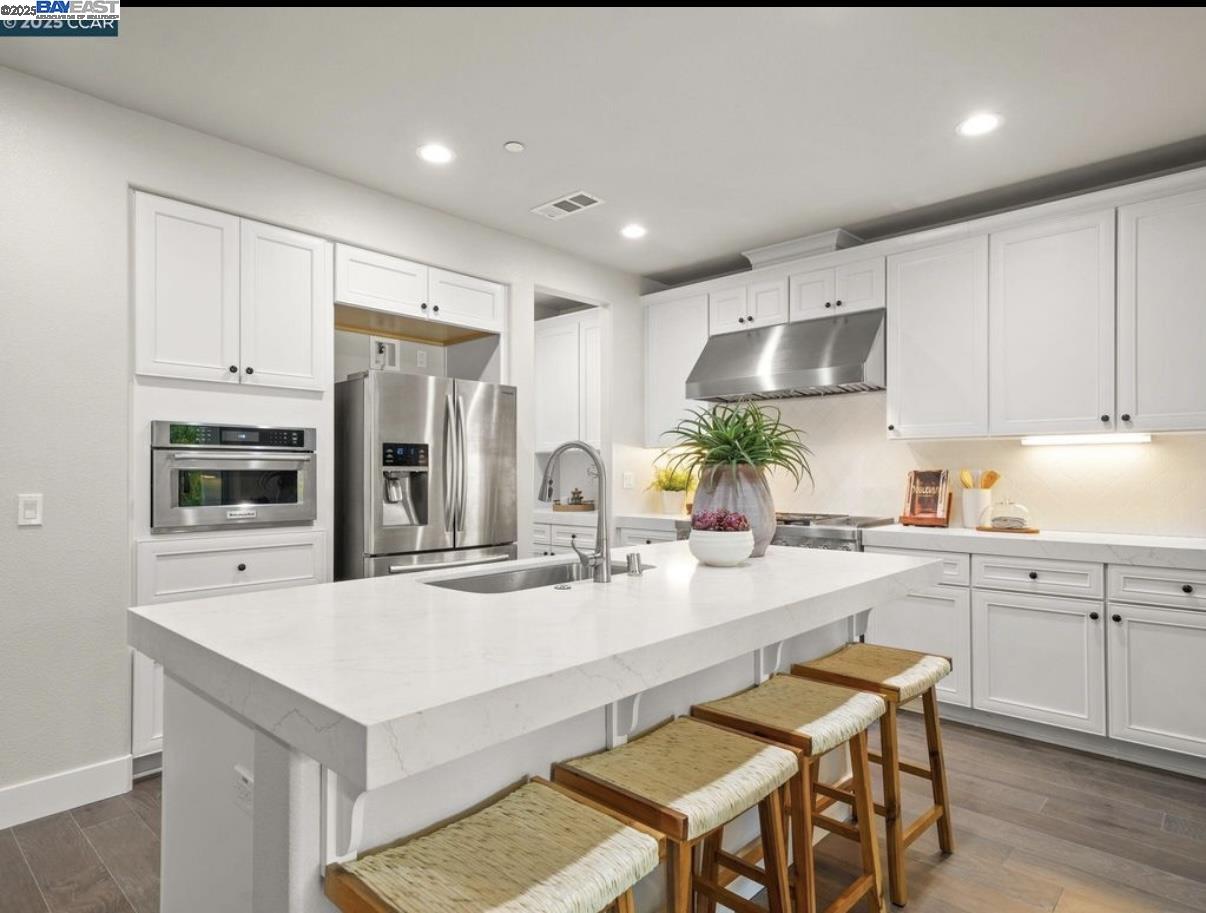 Detail Gallery Image 11 of 54 For 1588 Alamo Way, Alamo,  CA 94507 - 5 Beds | 4/1 Baths