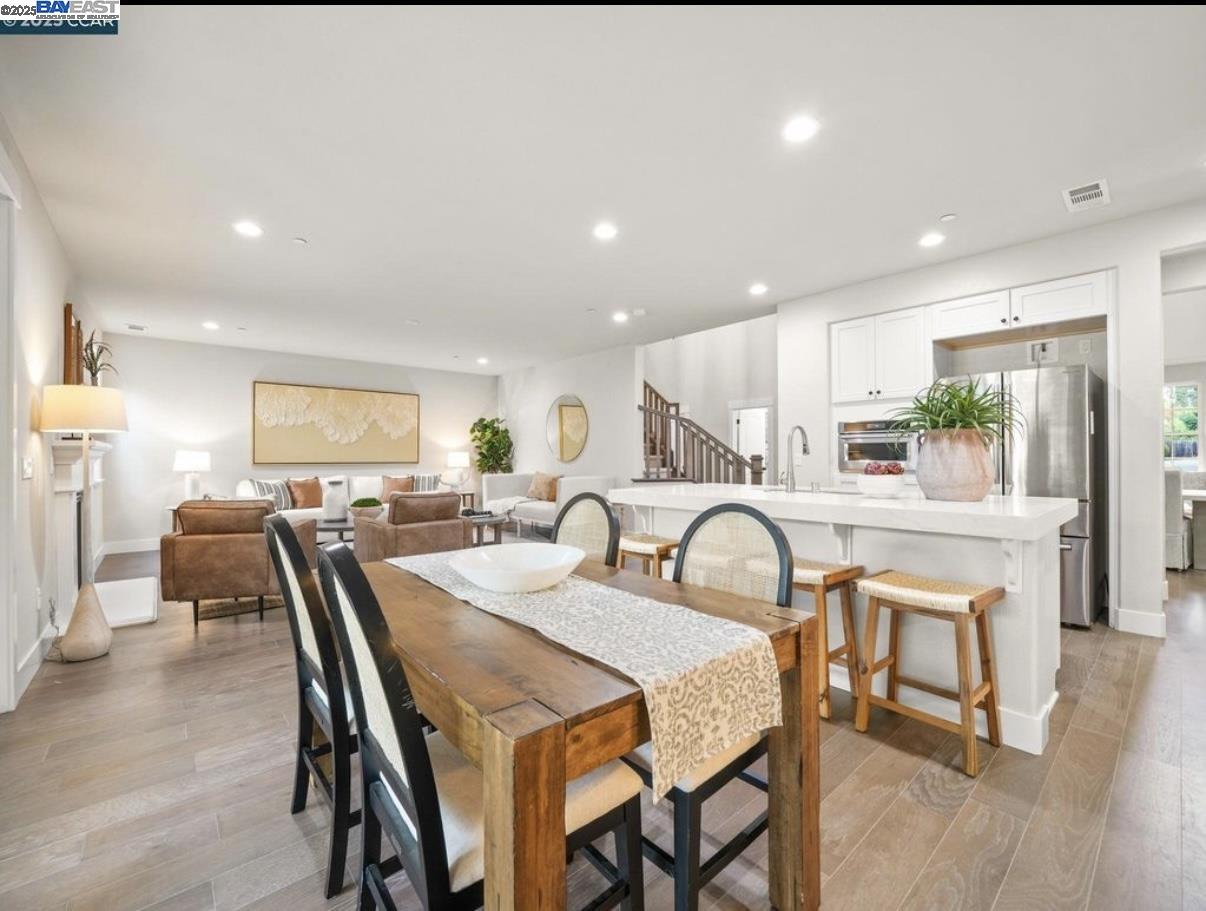 Detail Gallery Image 15 of 54 For 1588 Alamo Way, Alamo,  CA 94507 - 5 Beds | 4/1 Baths