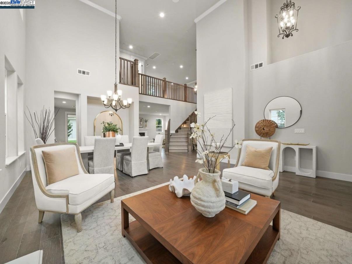 Detail Gallery Image 5 of 54 For 1588 Alamo Way, Alamo,  CA 94507 - 5 Beds | 4/1 Baths