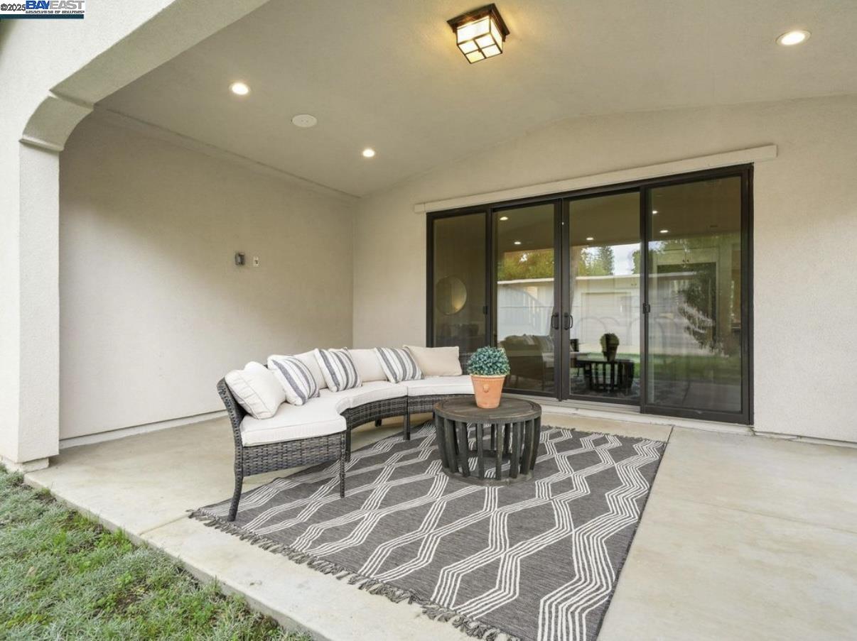 Detail Gallery Image 42 of 54 For 1588 Alamo Way, Alamo,  CA 94507 - 5 Beds | 4/1 Baths