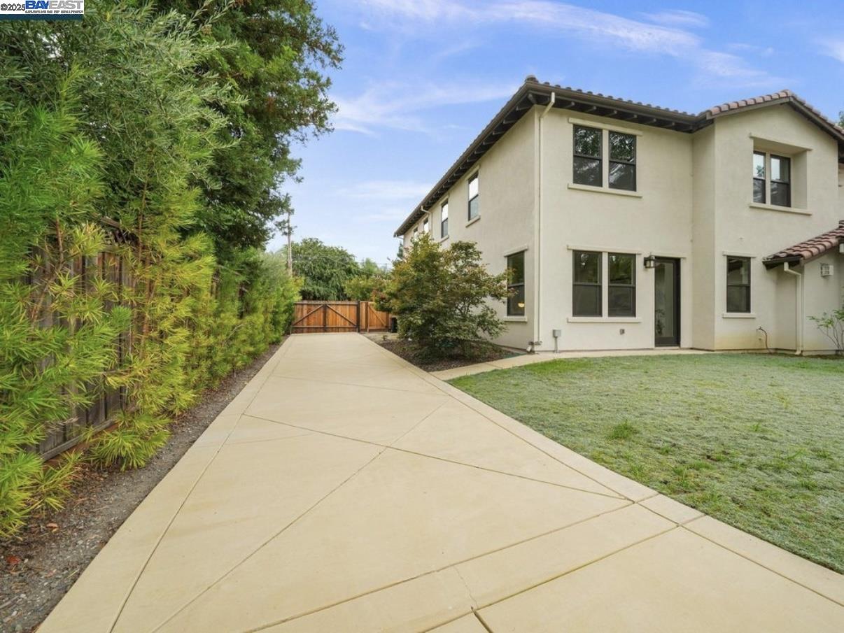 Detail Gallery Image 47 of 54 For 1588 Alamo Way, Alamo,  CA 94507 - 5 Beds | 4/1 Baths