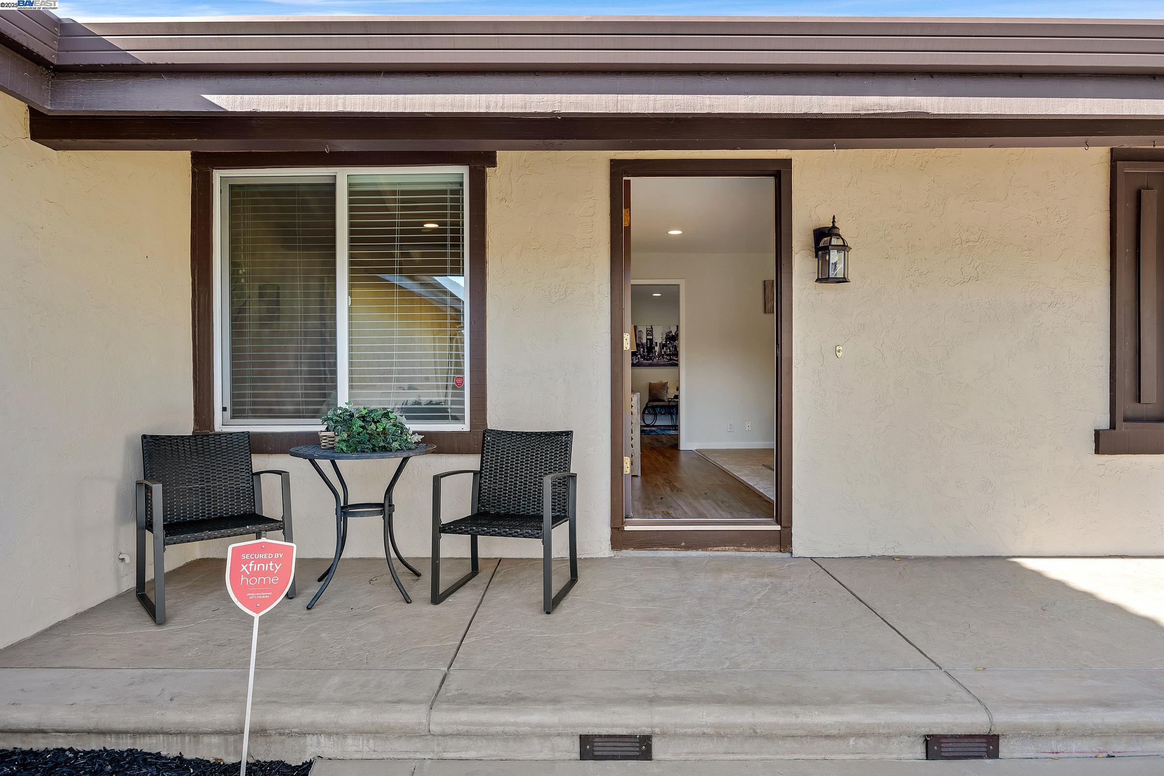 Detail Gallery Image 4 of 28 For 1307 Belfast Court, Livermore,  CA 94550 - 3 Beds | 2 Baths