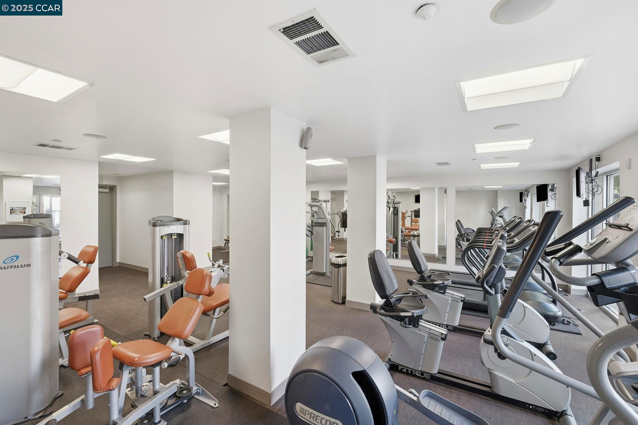 Photo #25: 41118545 Listing: Photo #25