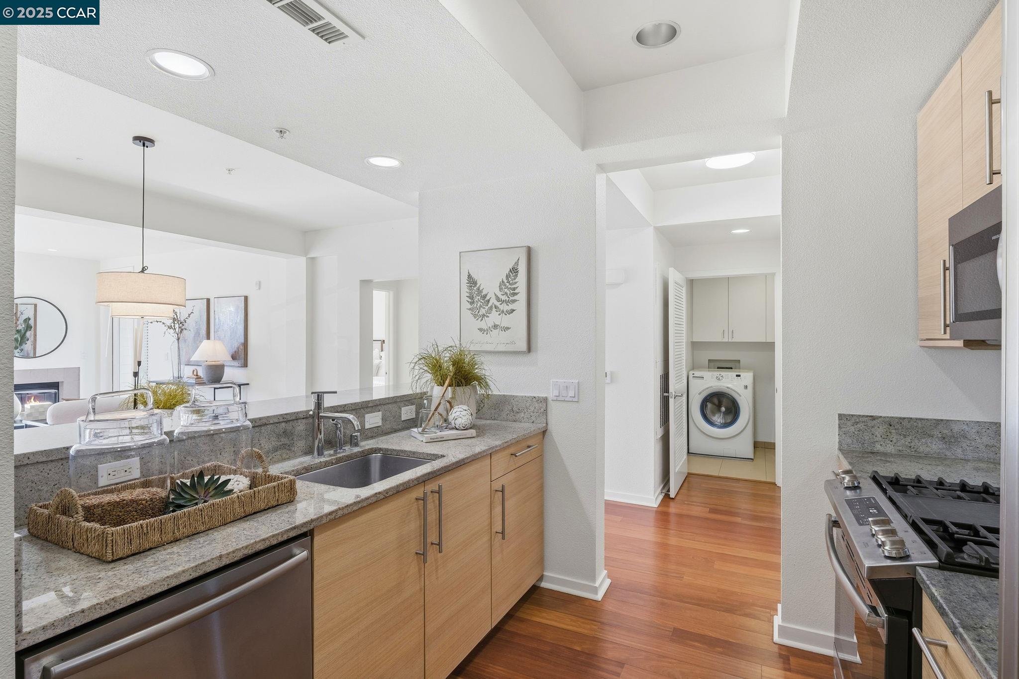 Photo #9: 41118545 Listing: Photo #9