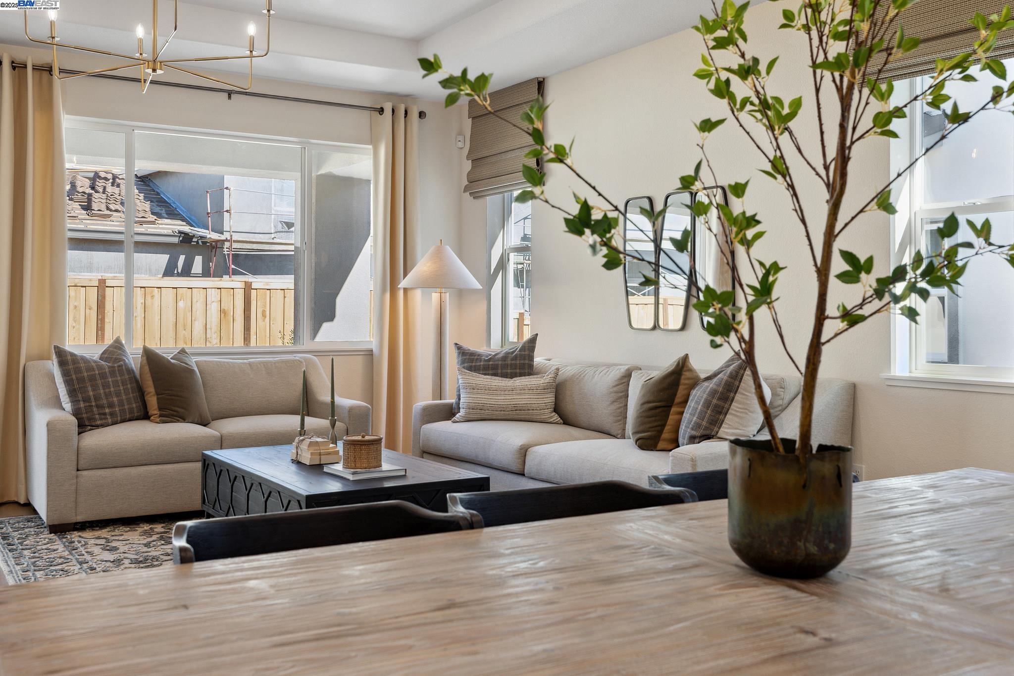 Detail Gallery Image 13 of 38 For 1532 Millennium Way, Fairfield,  CA 94533 - 3 Beds | 2/1 Baths