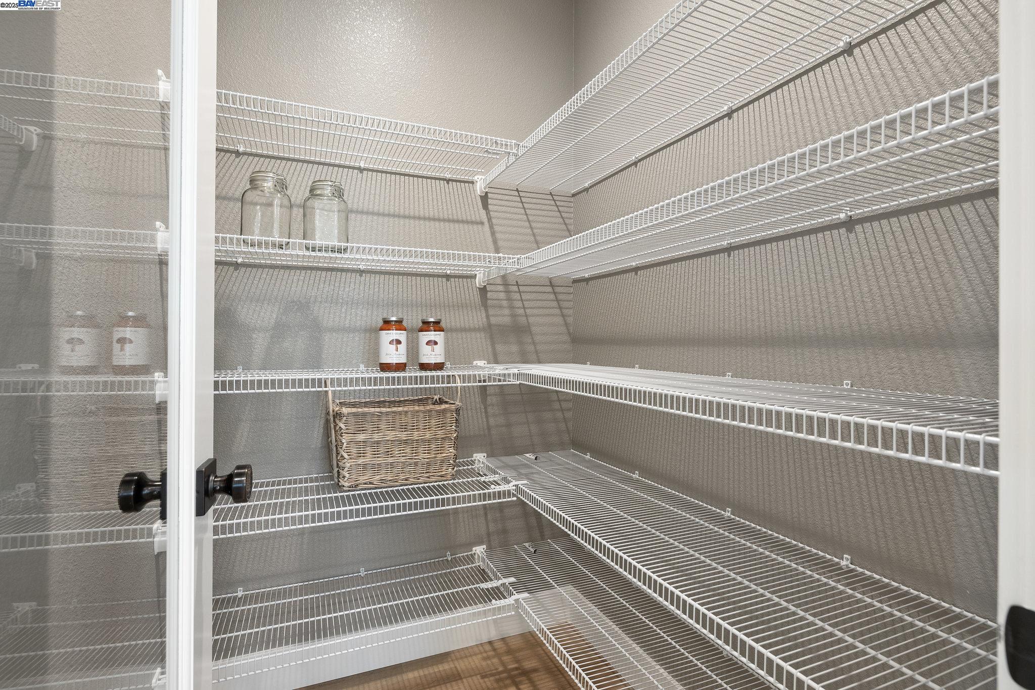 Detail Gallery Image 19 of 38 For 1532 Millennium Way, Fairfield,  CA 94533 - 3 Beds | 2/1 Baths