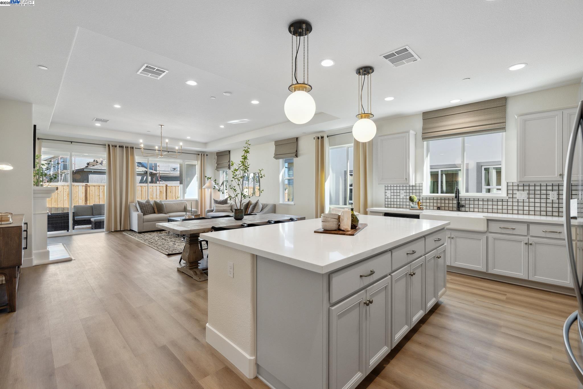 Detail Gallery Image 4 of 38 For 1532 Millennium Way, Fairfield,  CA 94533 - 3 Beds | 2/1 Baths