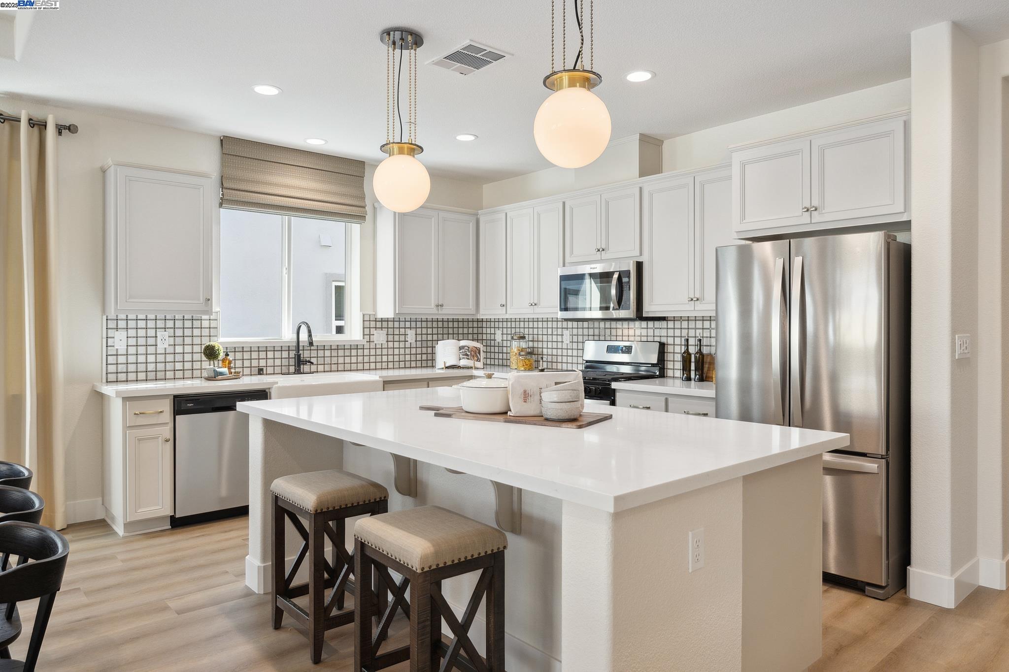 Detail Gallery Image 5 of 38 For 1532 Millennium Way, Fairfield,  CA 94533 - 3 Beds | 2/1 Baths