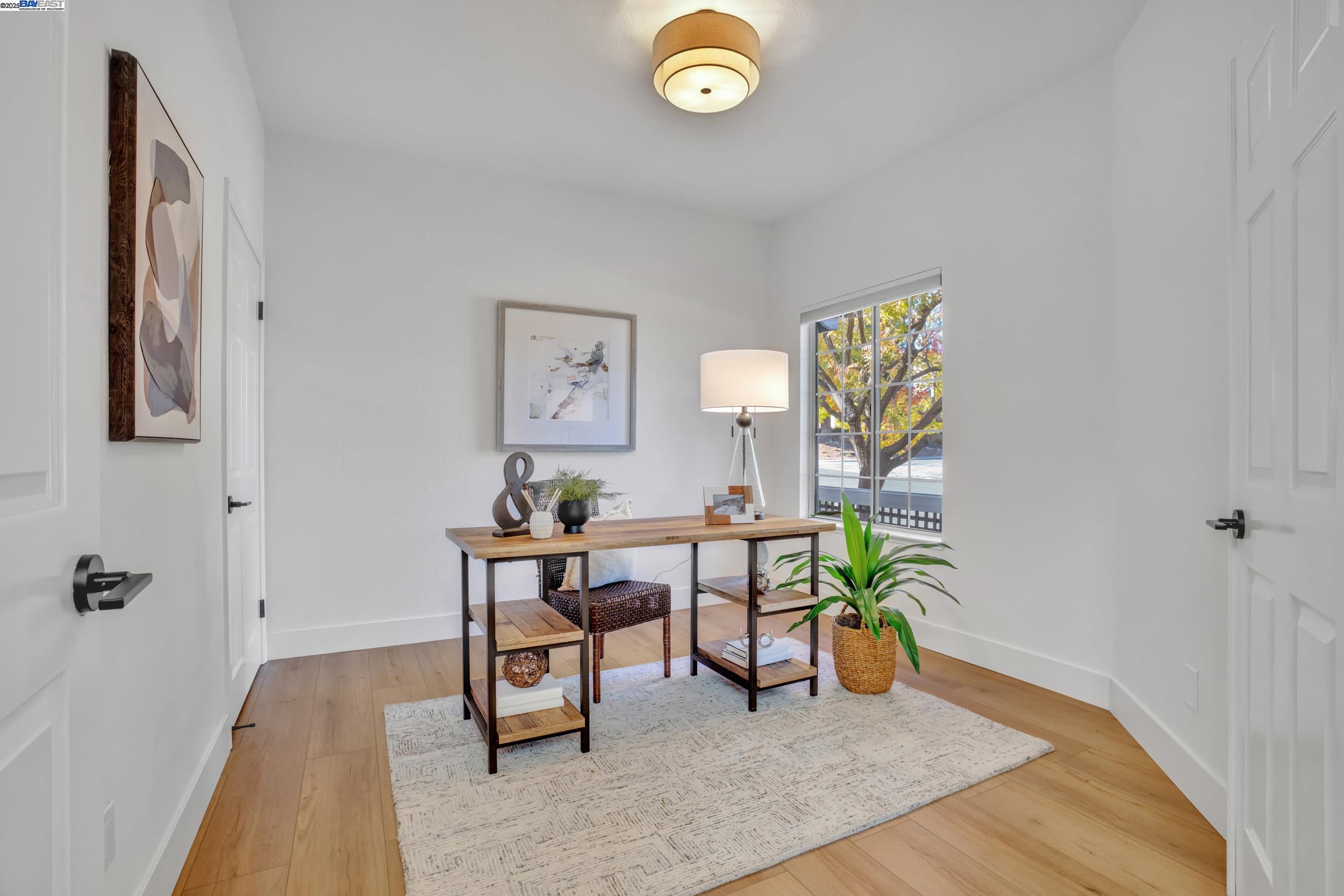 Detail Gallery Image 13 of 47 For 1301 Strawberry Ct, Danville,  CA 94526 - 4 Beds | 3 Baths