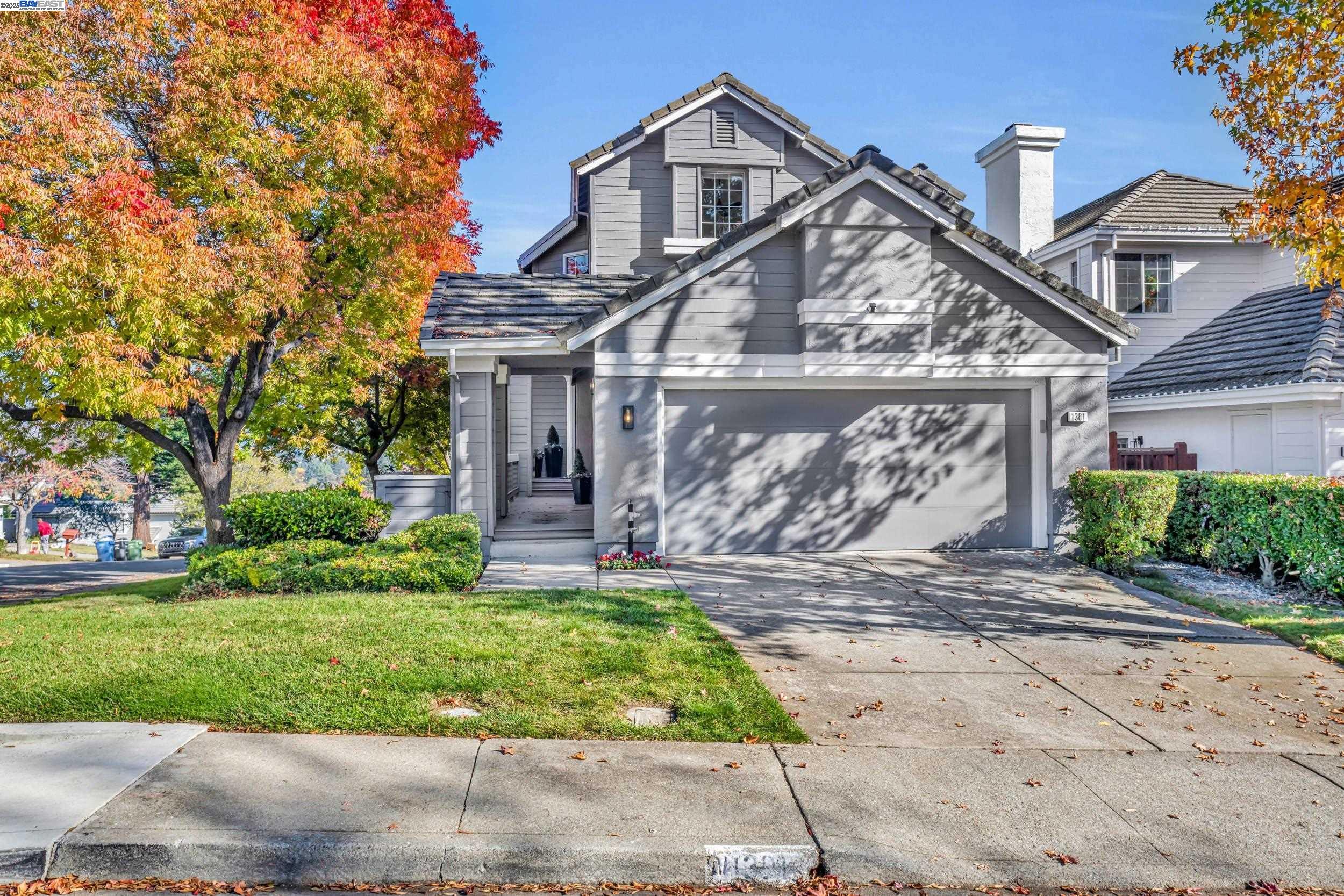 Detail Gallery Image 4 of 47 For 1301 Strawberry Ct, Danville,  CA 94526 - 4 Beds | 3 Baths