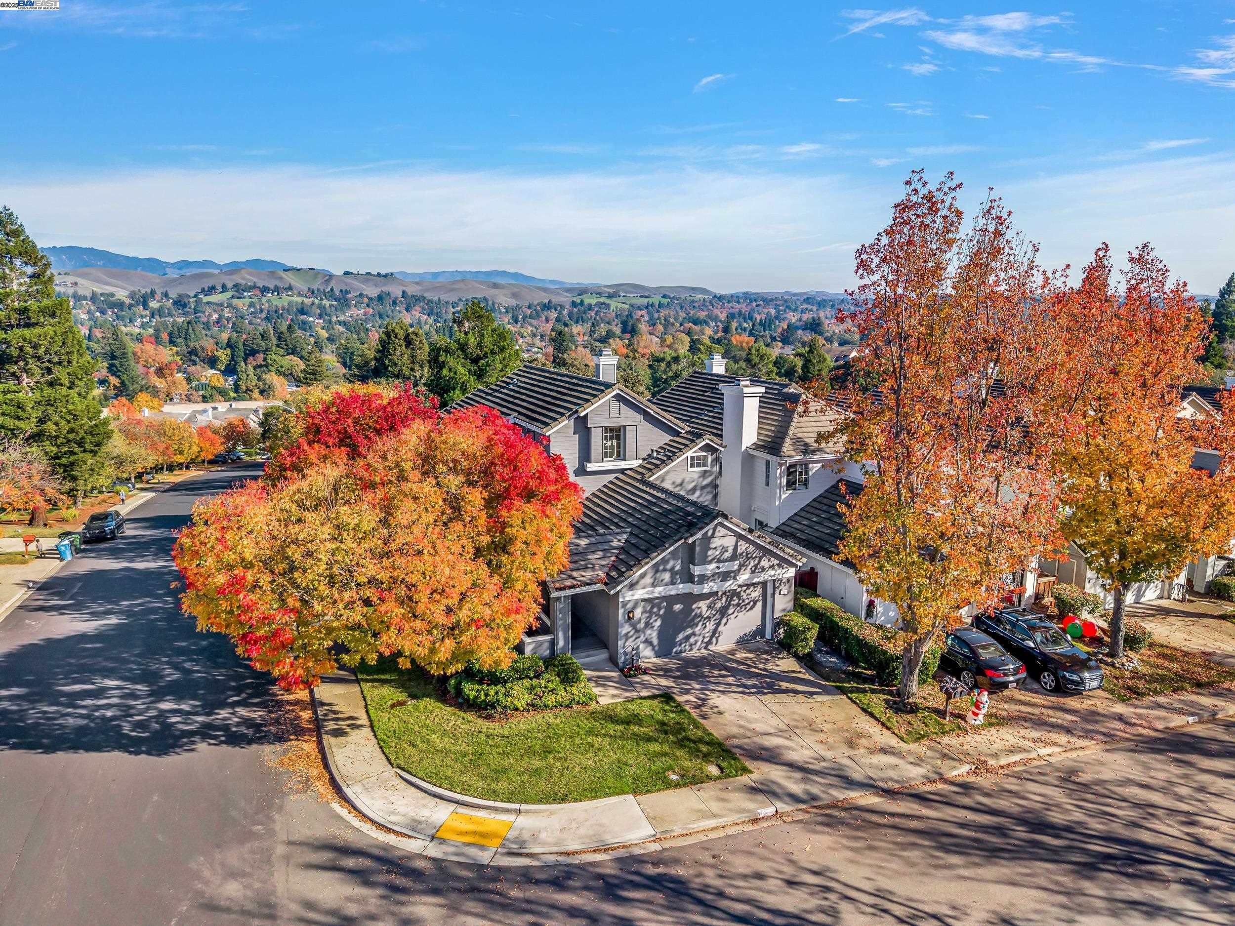 Detail Gallery Image 32 of 47 For 1301 Strawberry Ct, Danville,  CA 94526 - 4 Beds | 3 Baths