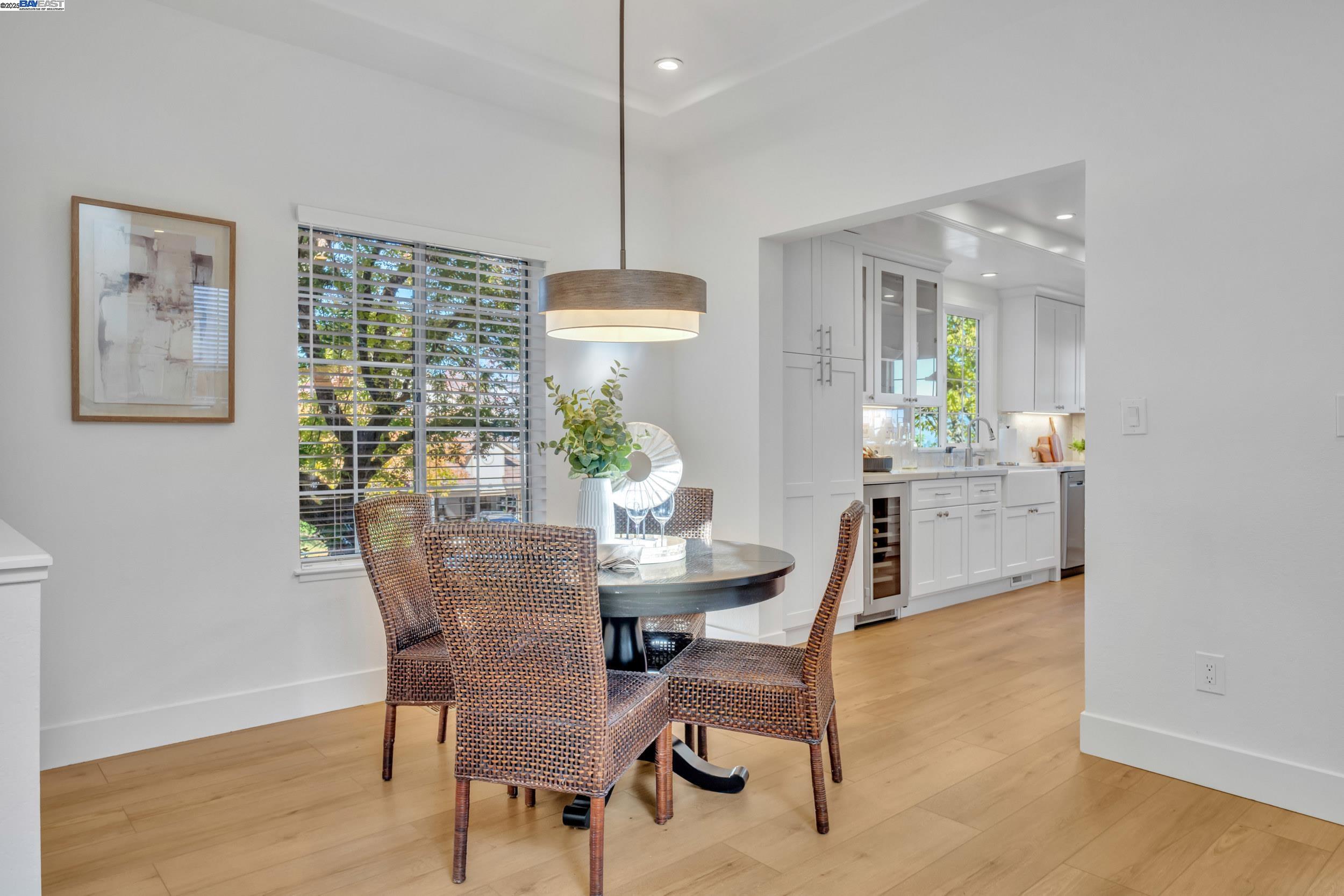 Detail Gallery Image 9 of 47 For 1301 Strawberry Ct, Danville,  CA 94526 - 4 Beds | 3 Baths